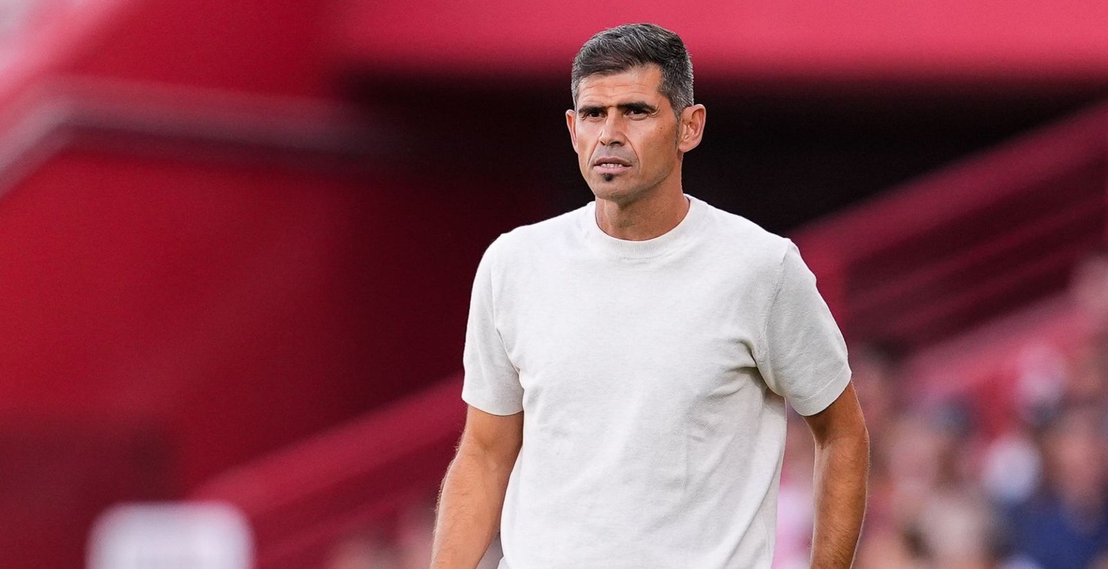 Antonio Hidalgo, entrenador del Huesca, en la visita de su equipo al Granada.