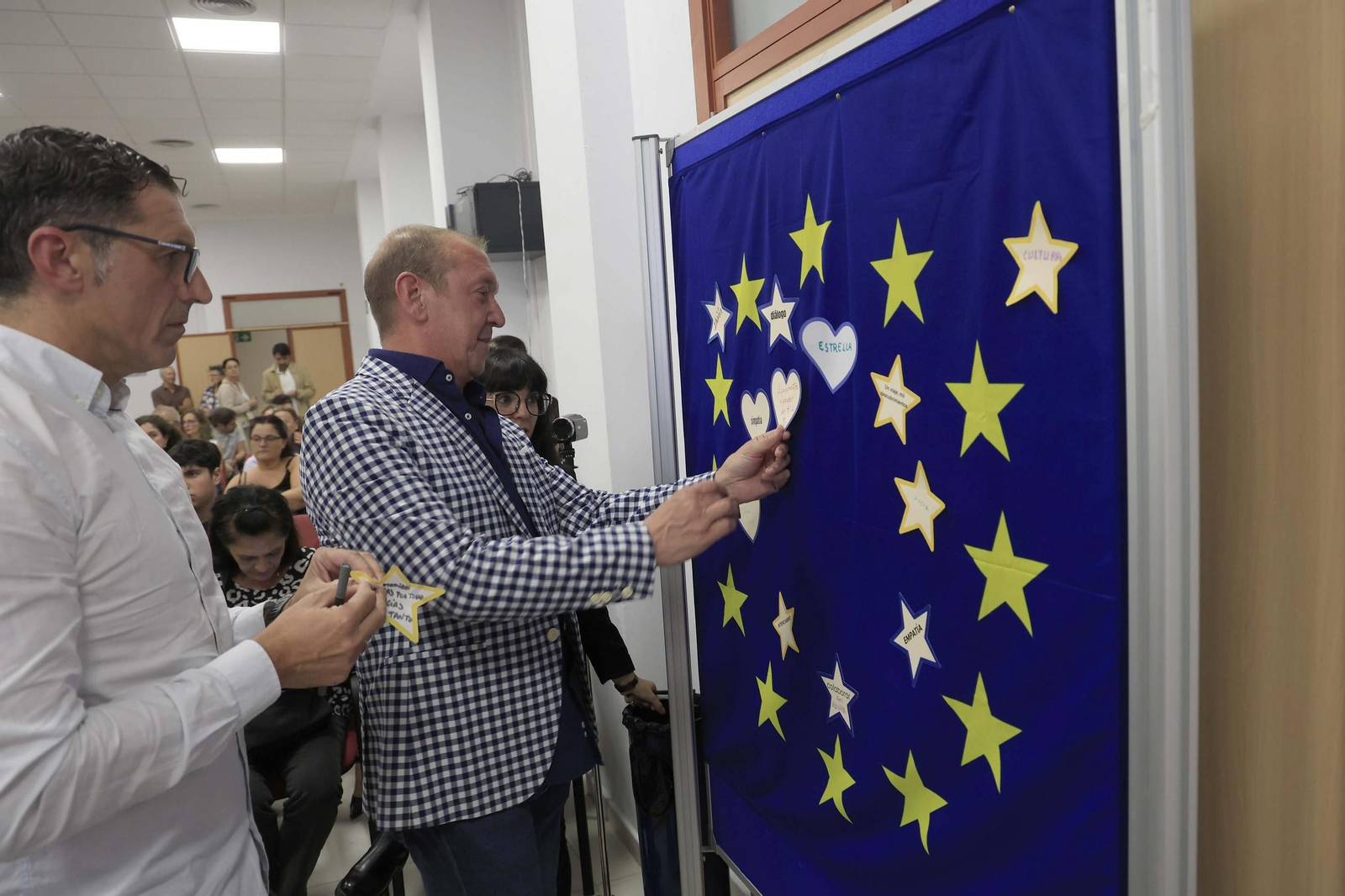 Las fotos del homenaje póstumo a Marian Díaz, directora de la Escuela Oficial de Idiomas de San Roque