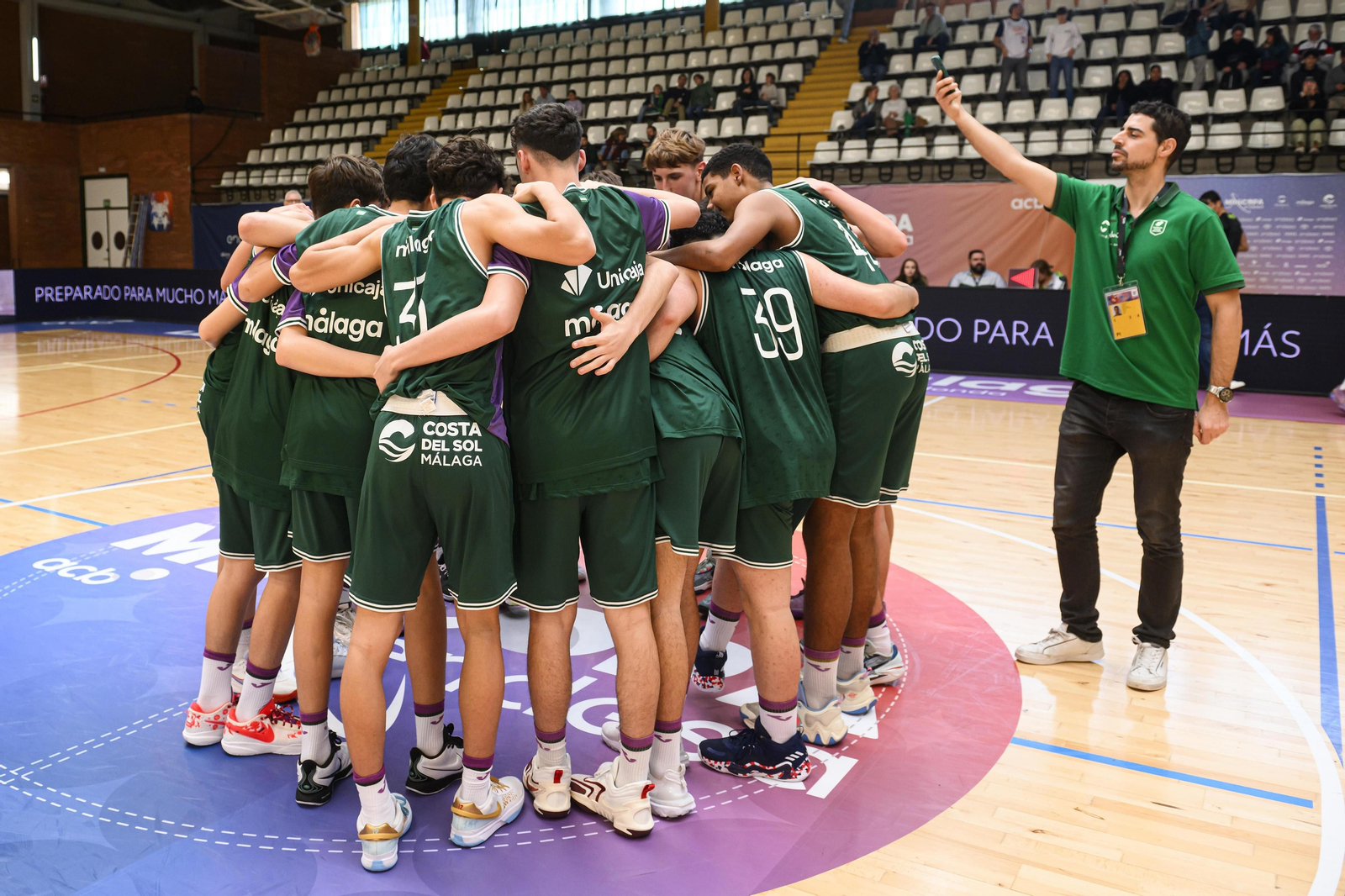 El Unicaja - Valencia de la Minicopa, en fotos