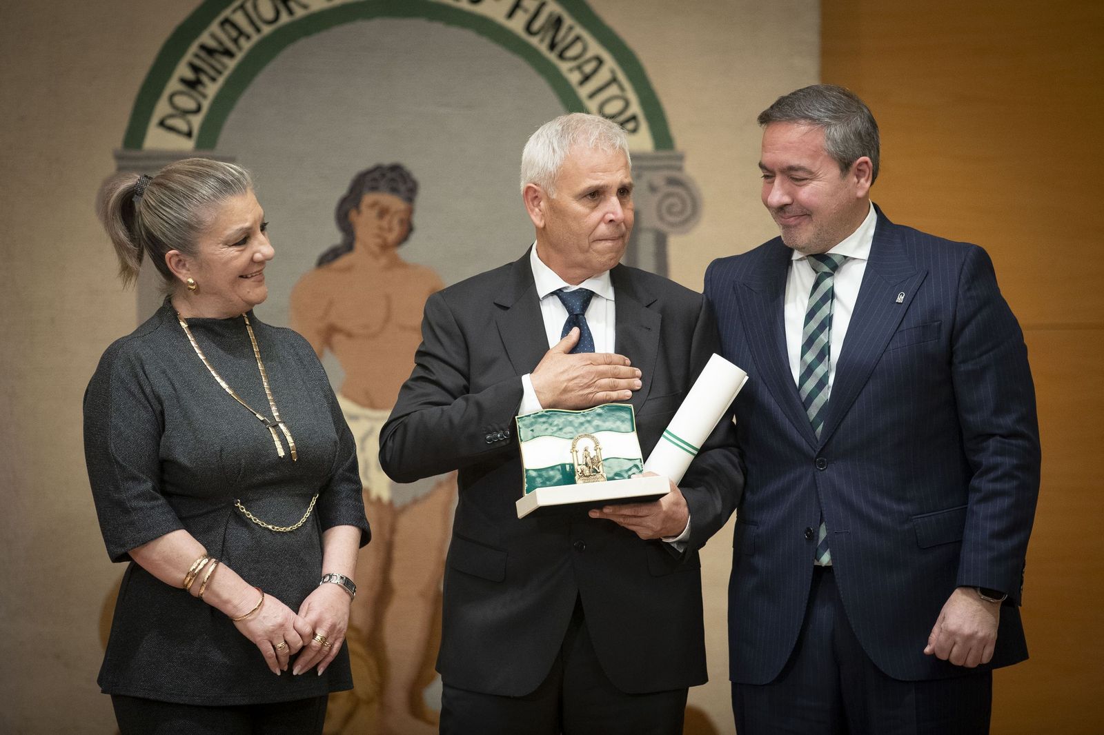 Así ha sido el acto de las banderas de Andalucía celebrado en Granada