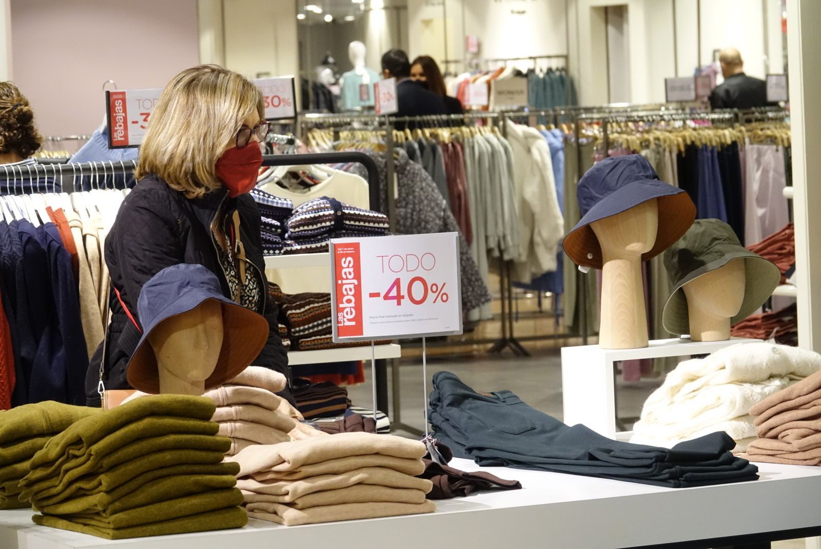 Primer día de rebajas en Málaga, en fotos