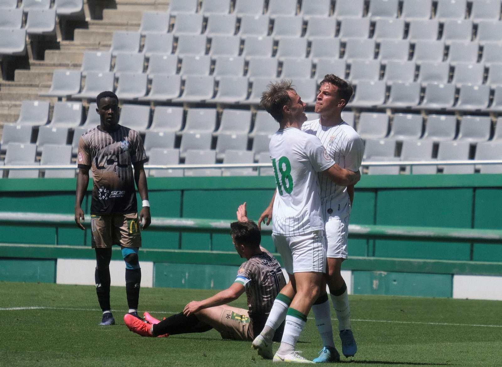 Las mejores fotos del pase del Córdoba B ante el Ciudad de Lucena en el 'play off' de ascenso a Segunda RFEF