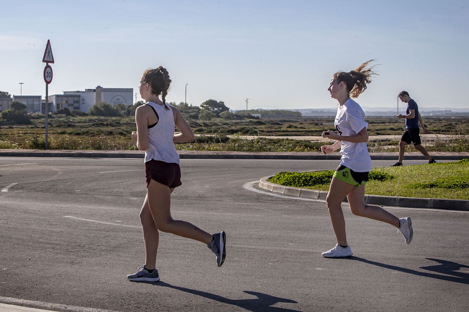 Runners en acción durante el estado de alarma.