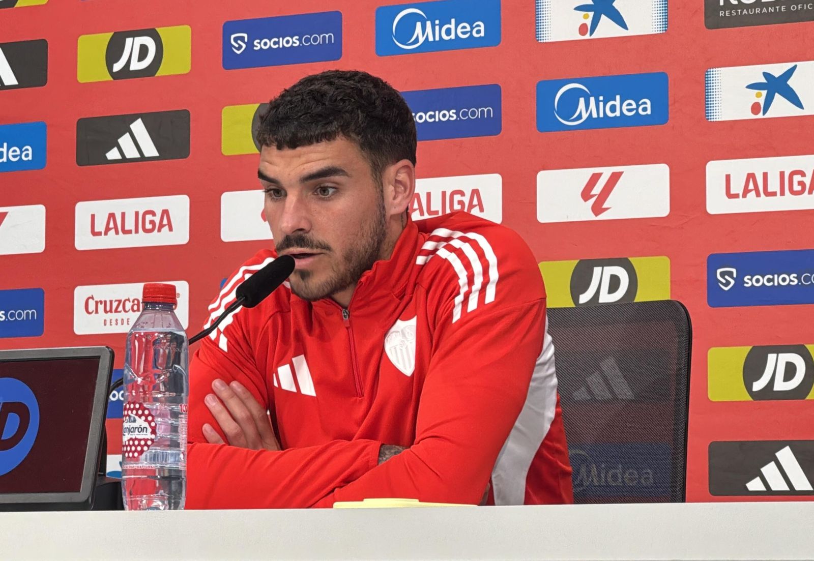 Isaac Romero, en su comparecencia ante los medios.