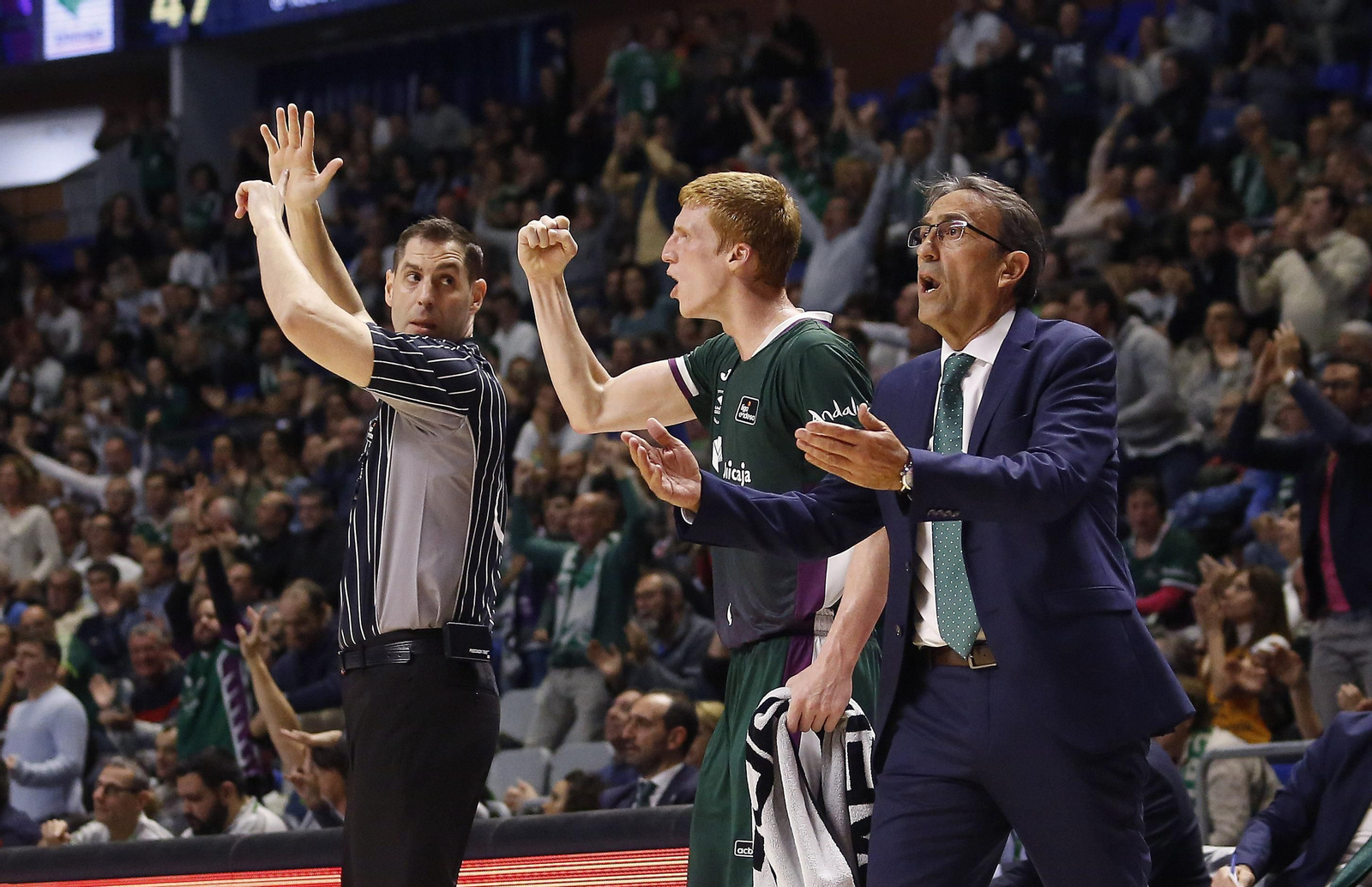 Los fotones de la agónica victoria del Unicaja ante el Gran Canaria