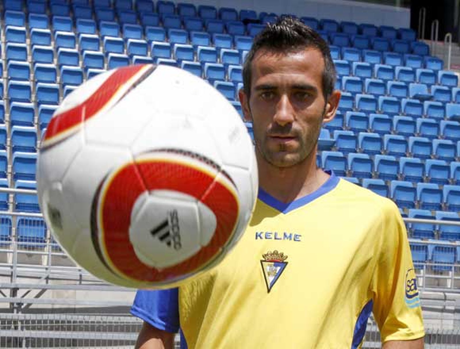 De Coz afronta "con ilusión" su nueva etapa en el Cádiz