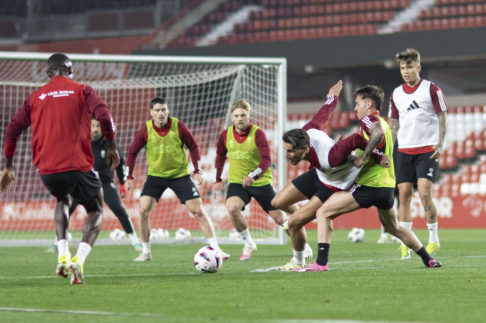 Jugadores del Granada CF durante un entrenamiento