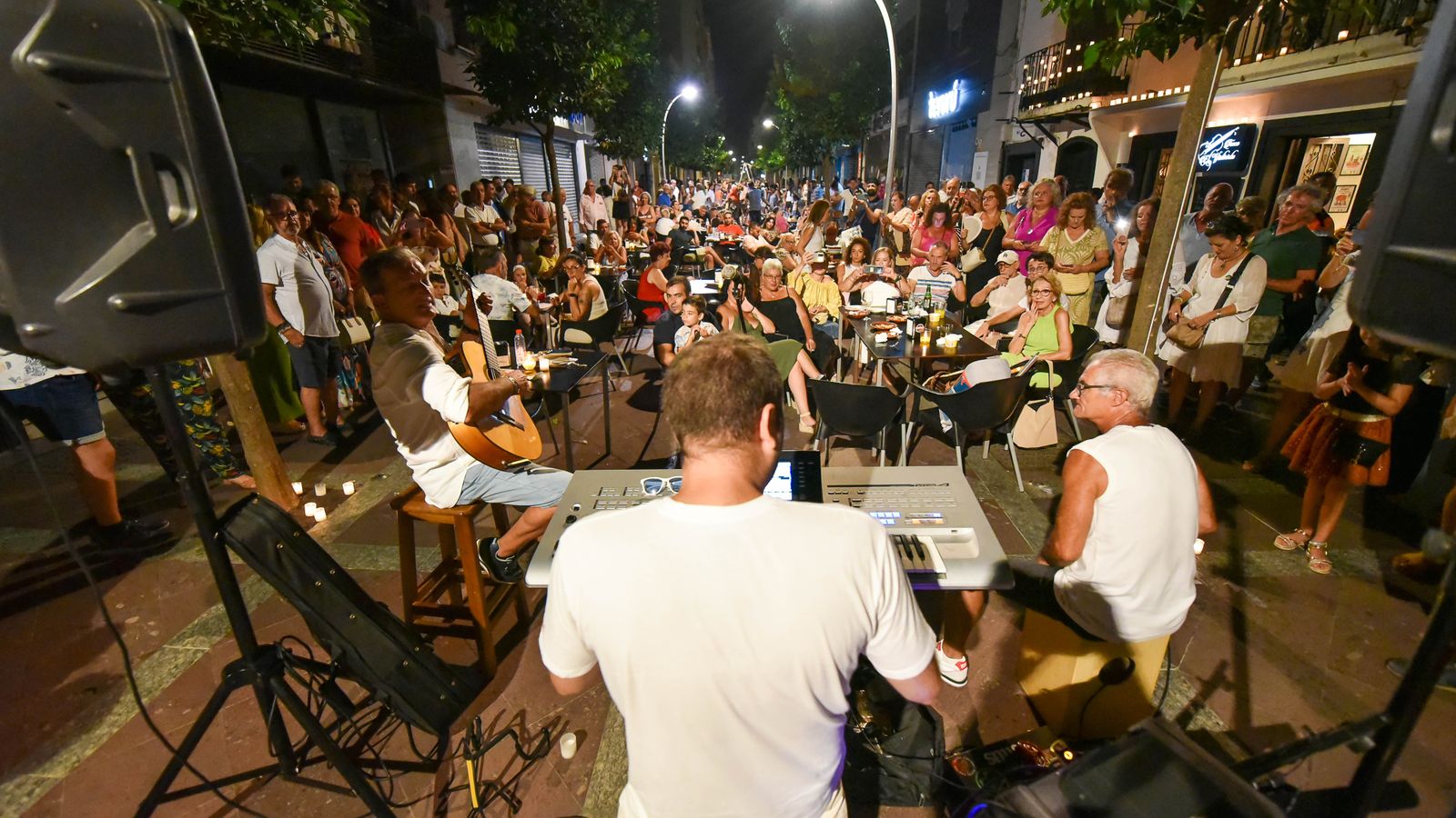 La noche de las velas y Perseidas de Algeciras, en imágenes