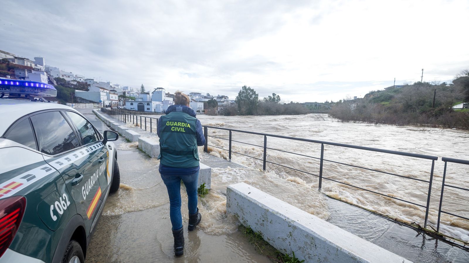 Estado del Guadalete a su paso por el Barrio Bajo de Arcos el 6 de febrero.
