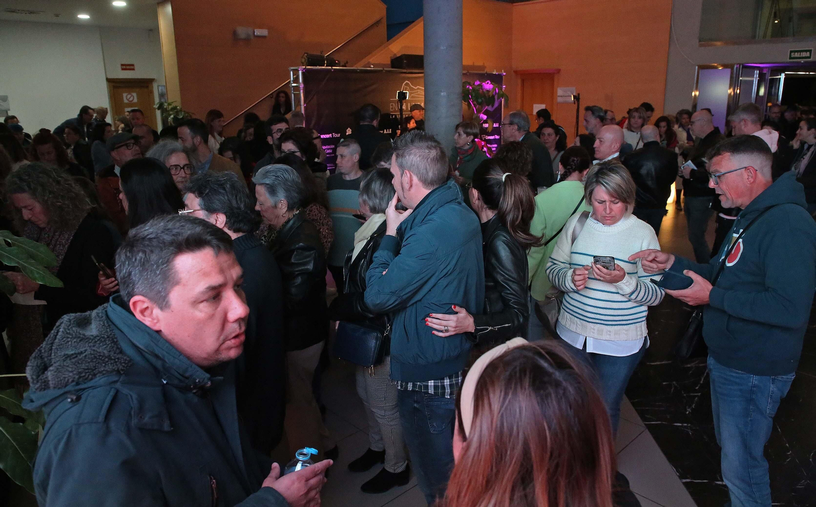 Fotos del concierto de María Peláe en La Línea