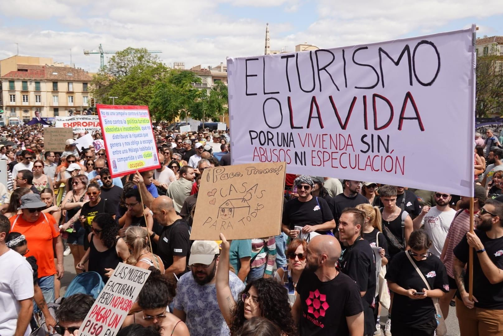 Málaga clama por una ciudad donde poder vivir y no sobrevivir