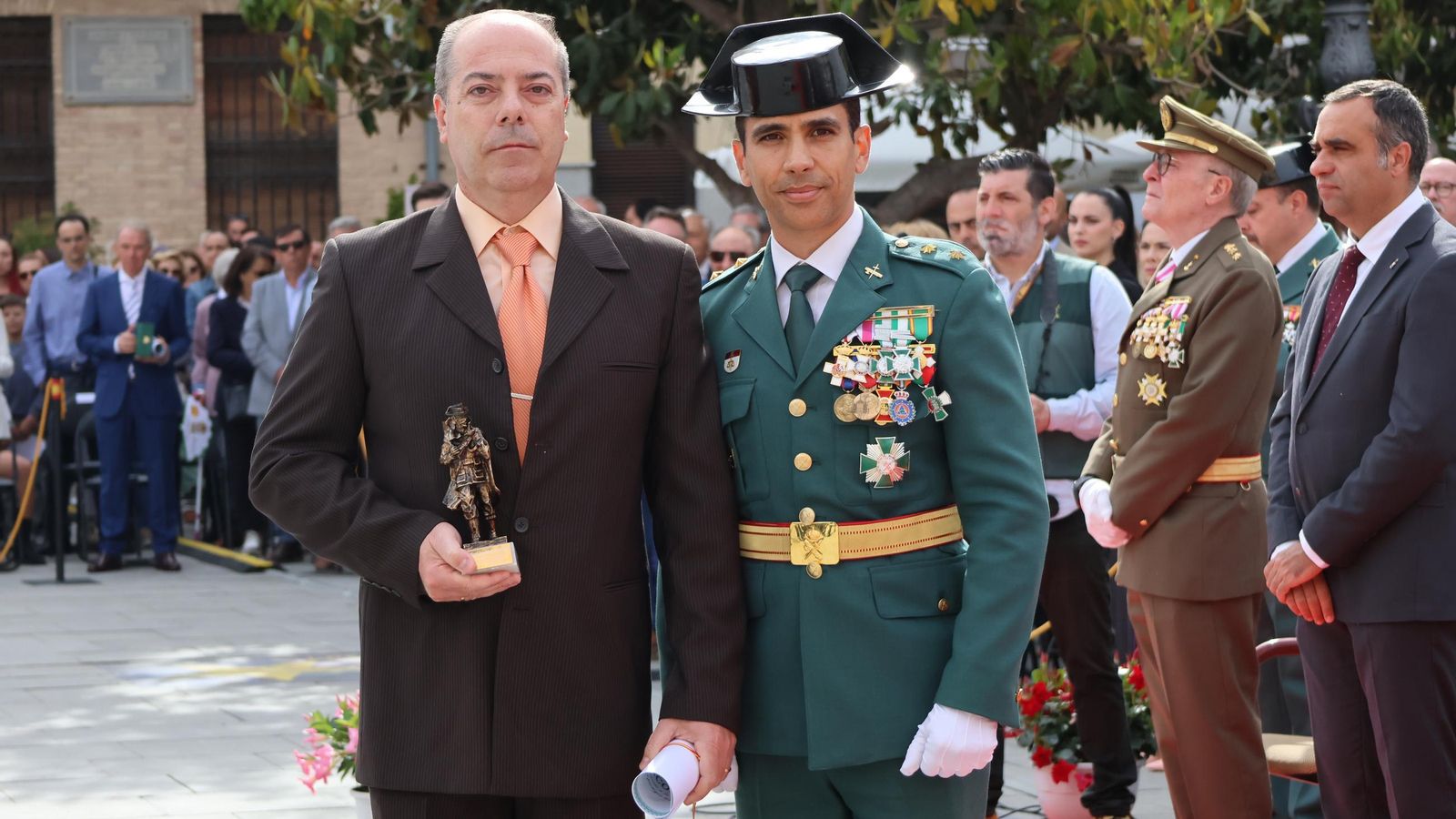 Santa Fe se vuelca con el 181 aniversario de la Guardia Civil