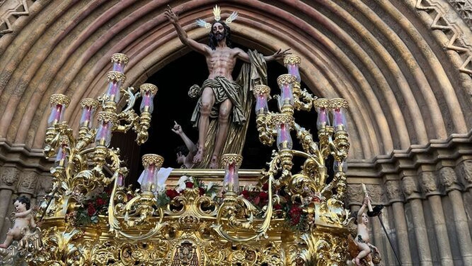 El Ayuntamiento de Sevilla aprueba la rotulación de la "Plaza Señor de la Resurrección"