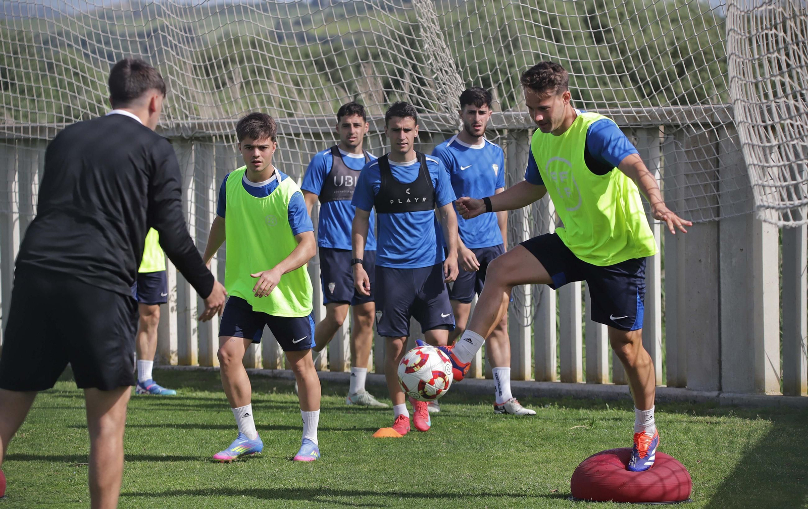 Las fotos del primer entrenamiento del Algeciras para el partido contra el Alcorcón