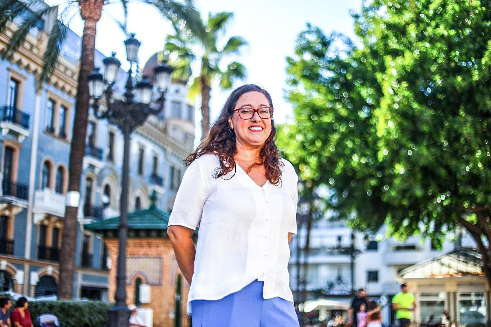 Manuela Romero, presidenta del Sporting de Huelva, posa para Huelva Información.
