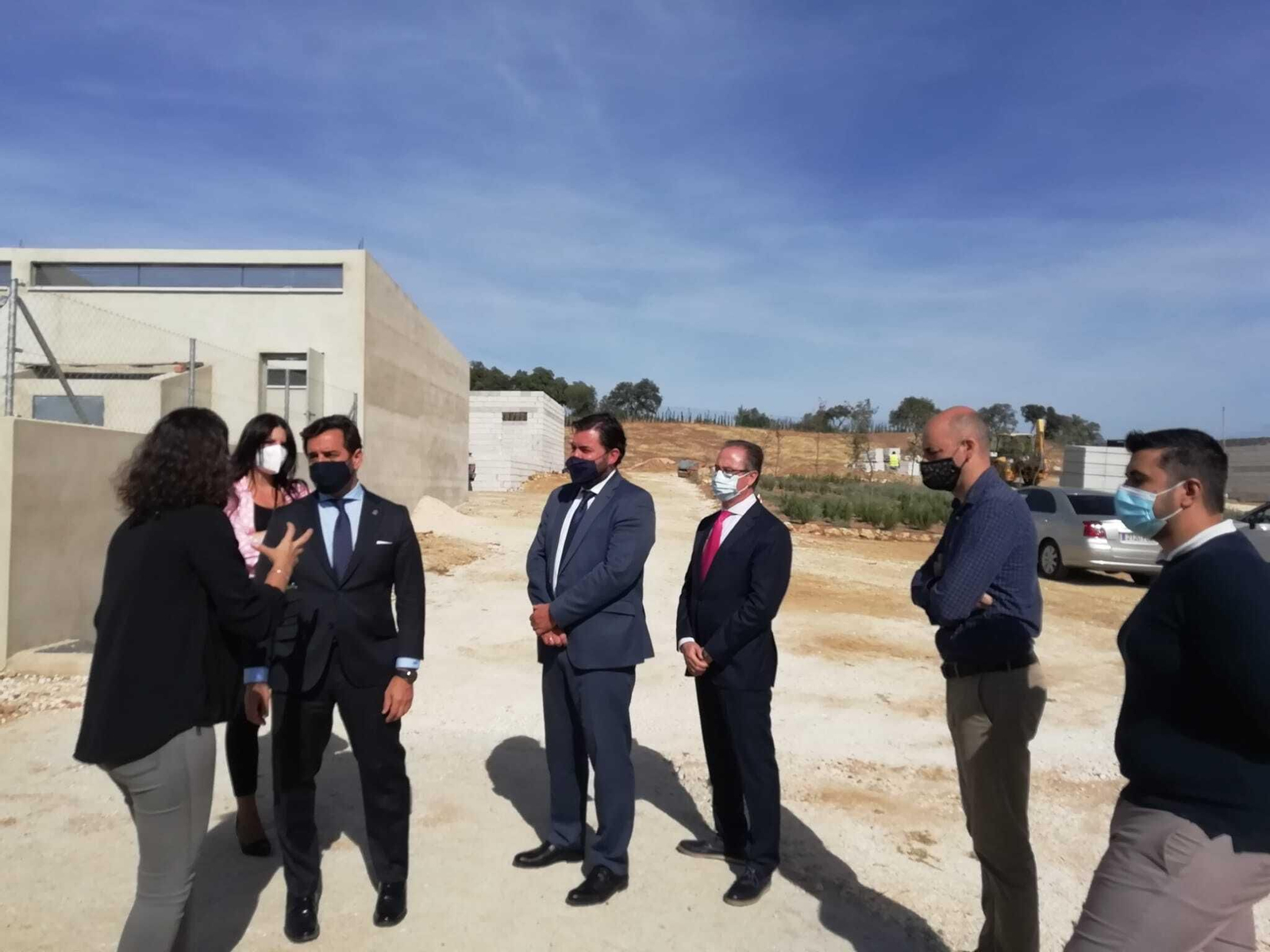 Visita institucional a la zona ganadera de Hornachuelos.