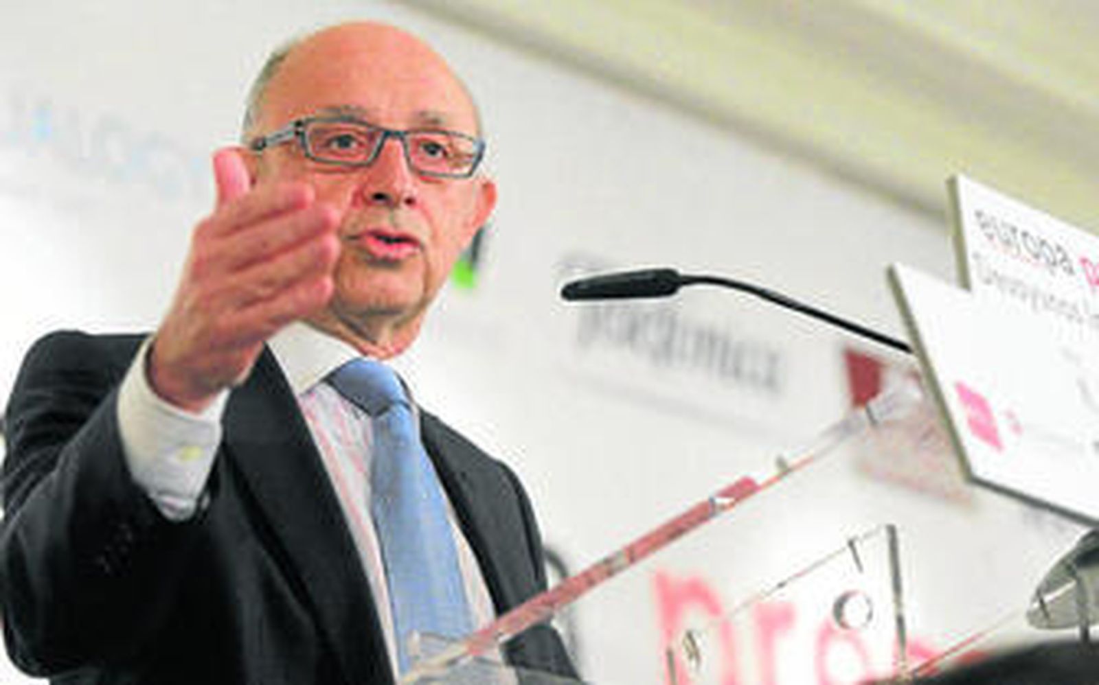 El ministro de Hacienda, Cristóbal Montoro, durante su intervención en el acto de Europa Press.
