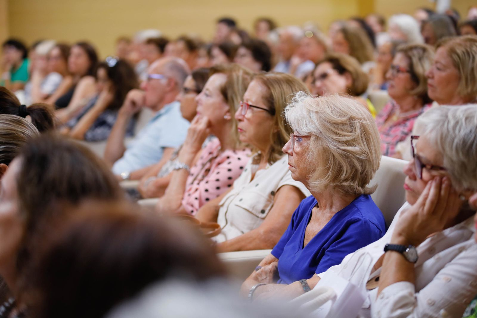 Imágenes de Diario de los Libros, con Julia Navarro