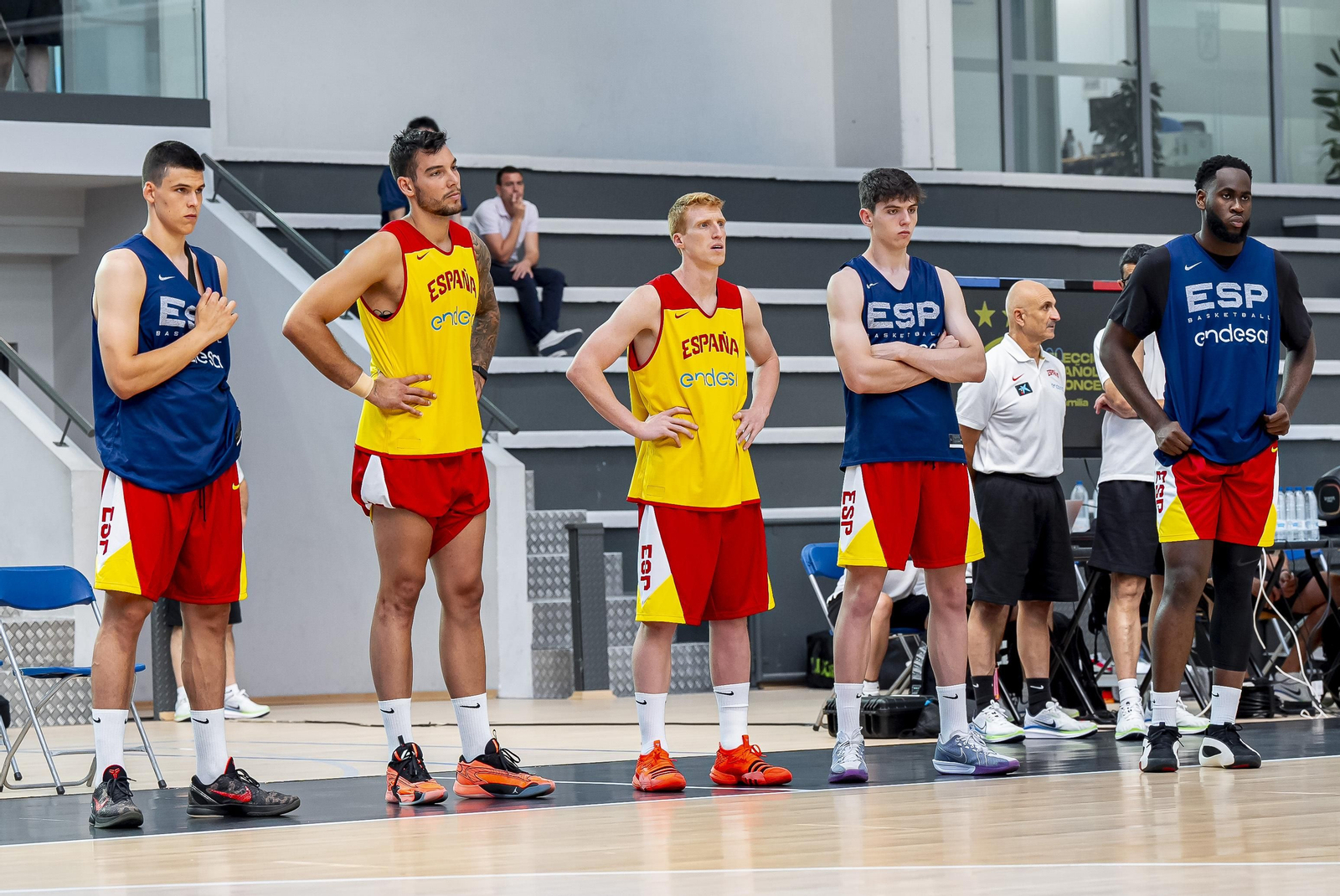 España vuelve a trabajar en Madrid con Alberto Díaz y Yankuba Sima España vuelve a trabajar en Madrid con Alberto Díaz y Yankuba Sima