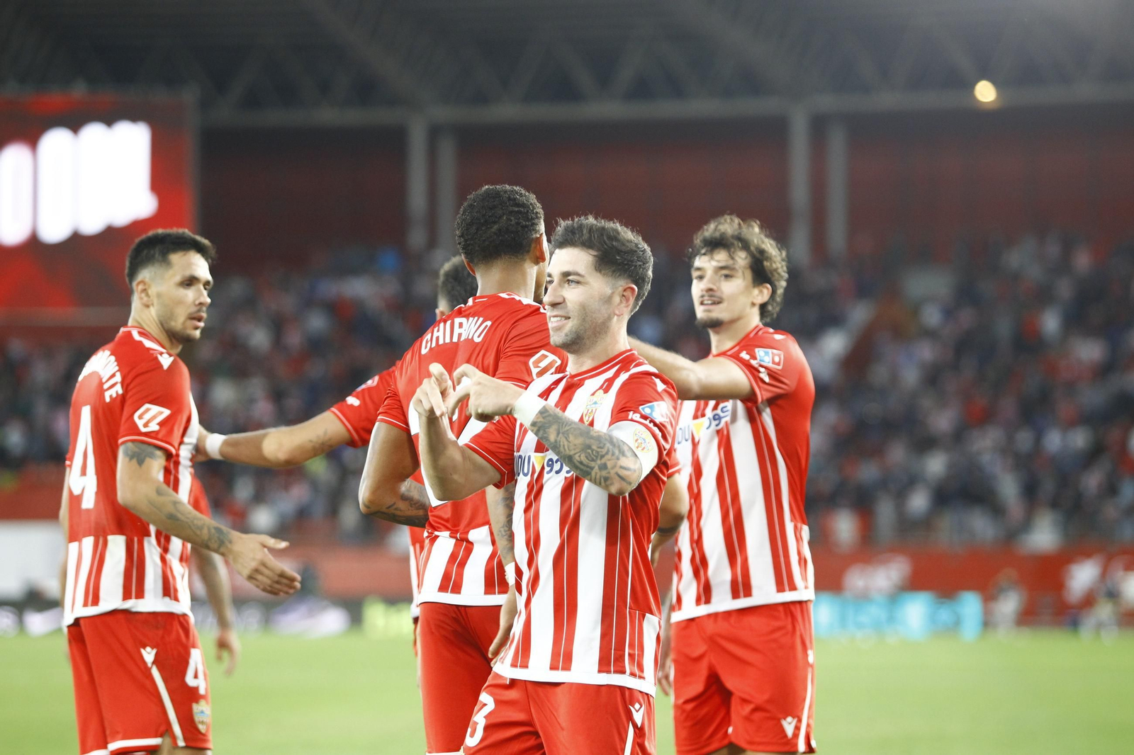 El partido U.D. Almería-Cádiz C.F. en imágenes