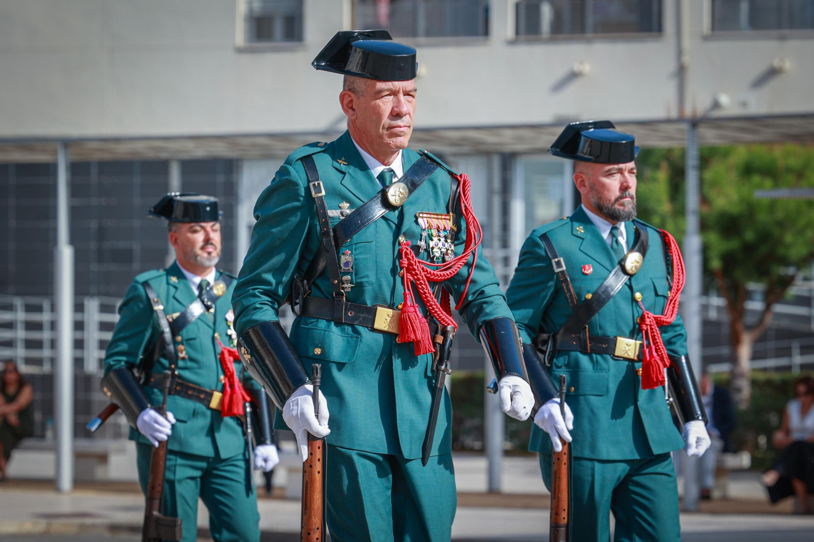 Las imágenes de los actos del Día del Pilar de la Guardia Civil de Cádiz