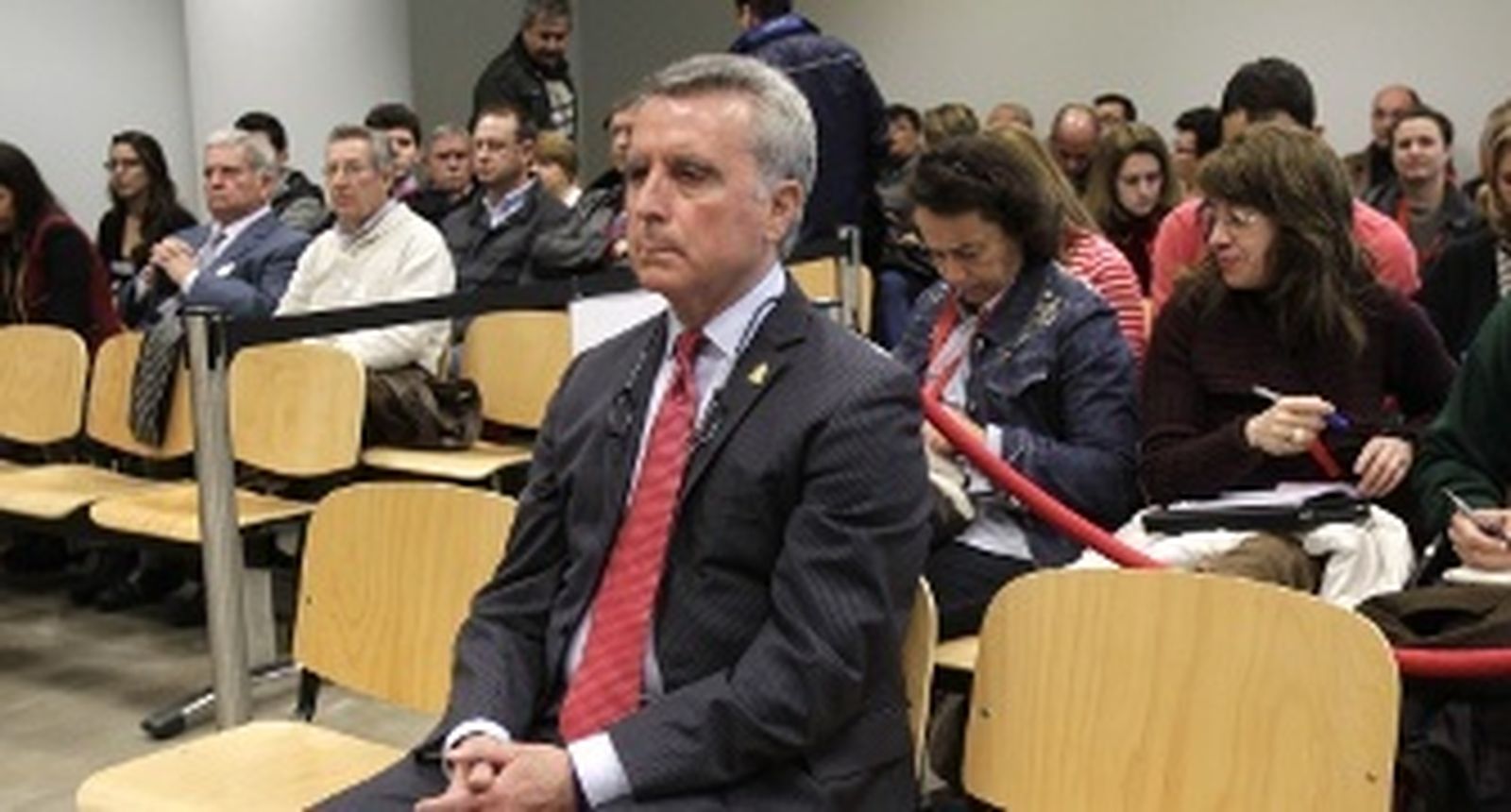 José Ortega Cano, en el banquillo. / Antonio Pizarro