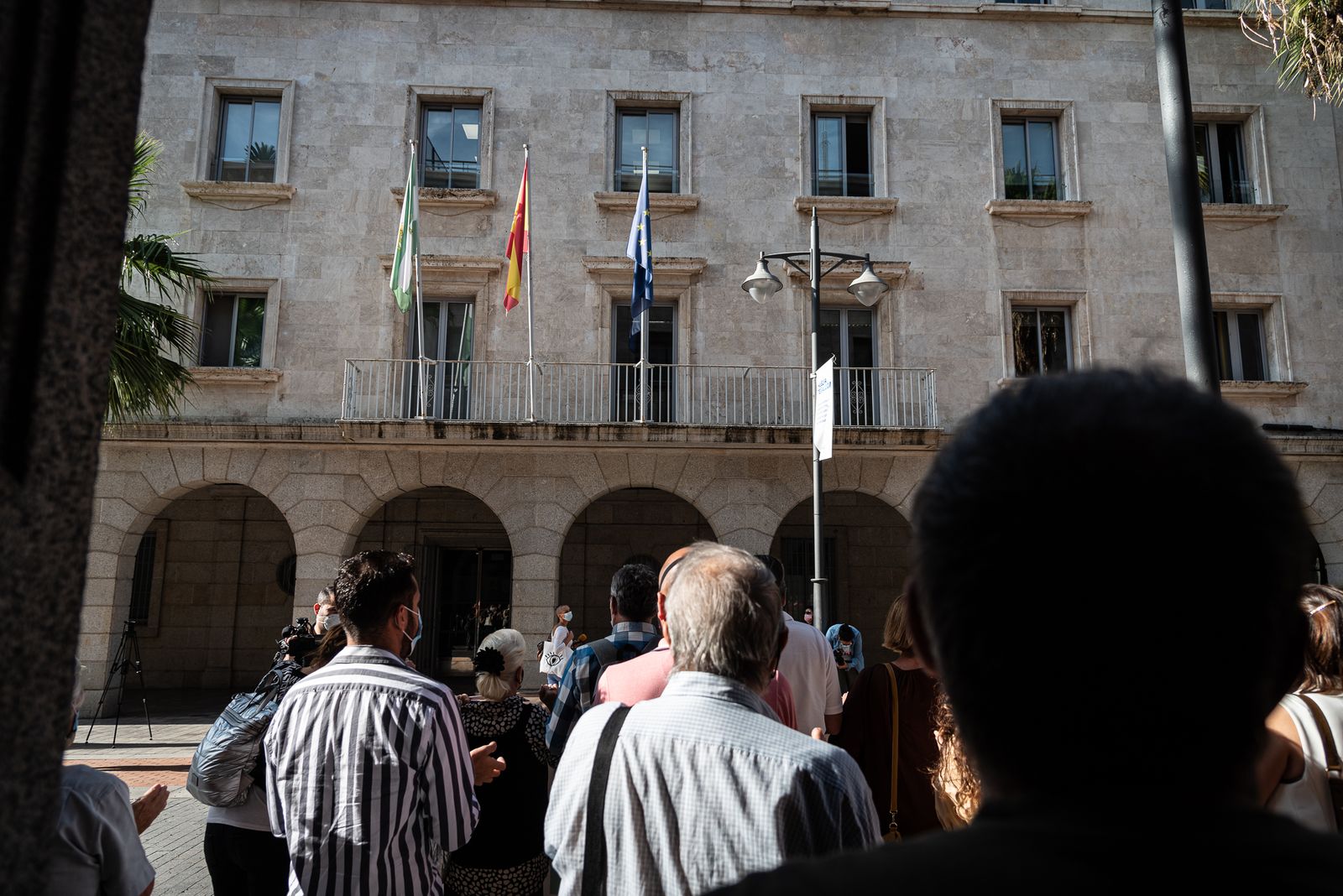 Imágenes de la concentración de los vecinos de Almonte por el servicio de urgencias