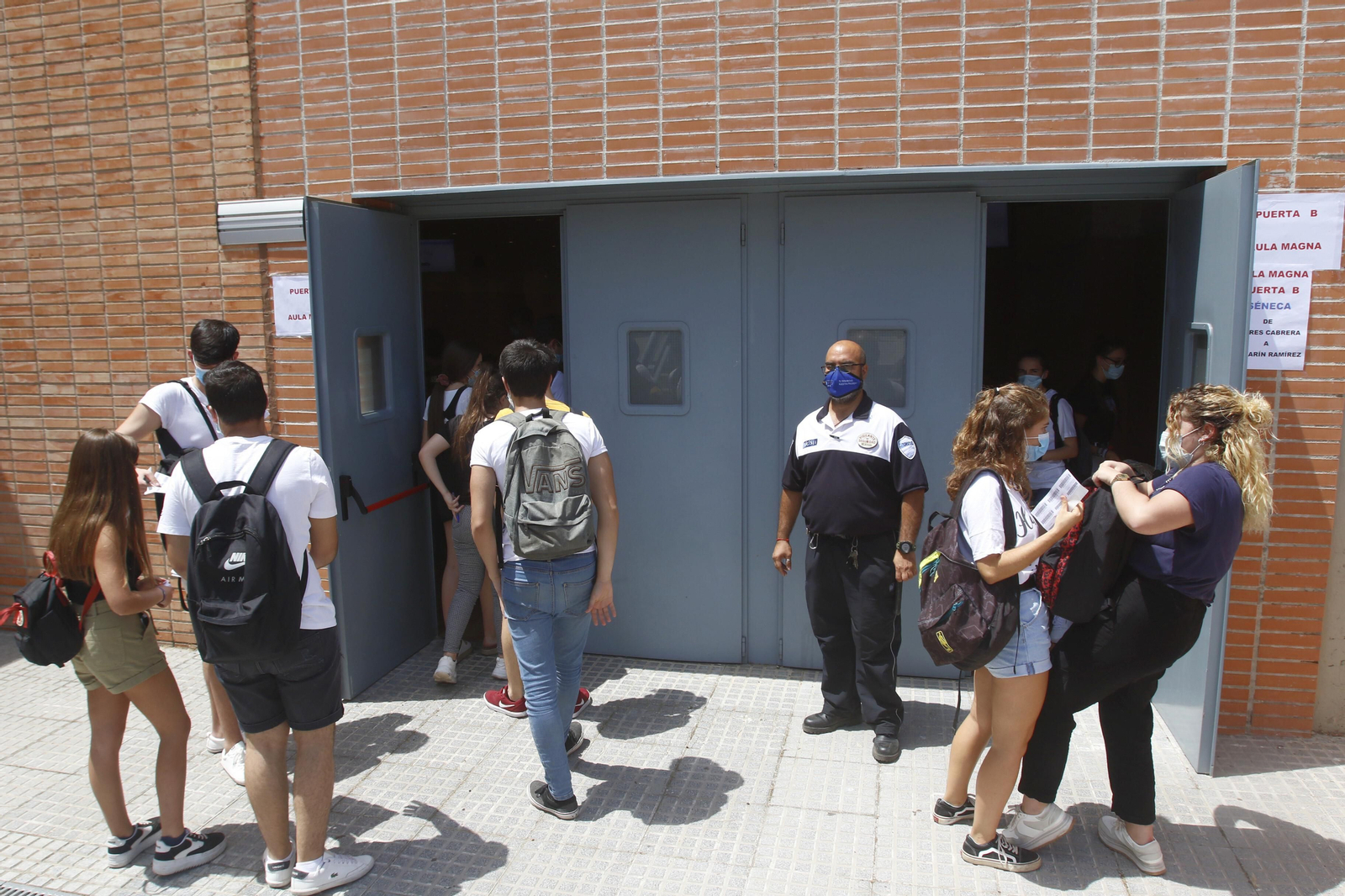 Las fotografías del inicio de la Selectividad del coronavirus en Córdoba Las fotografías del inicio de la Selectividad del coronavirus en Córdoba
