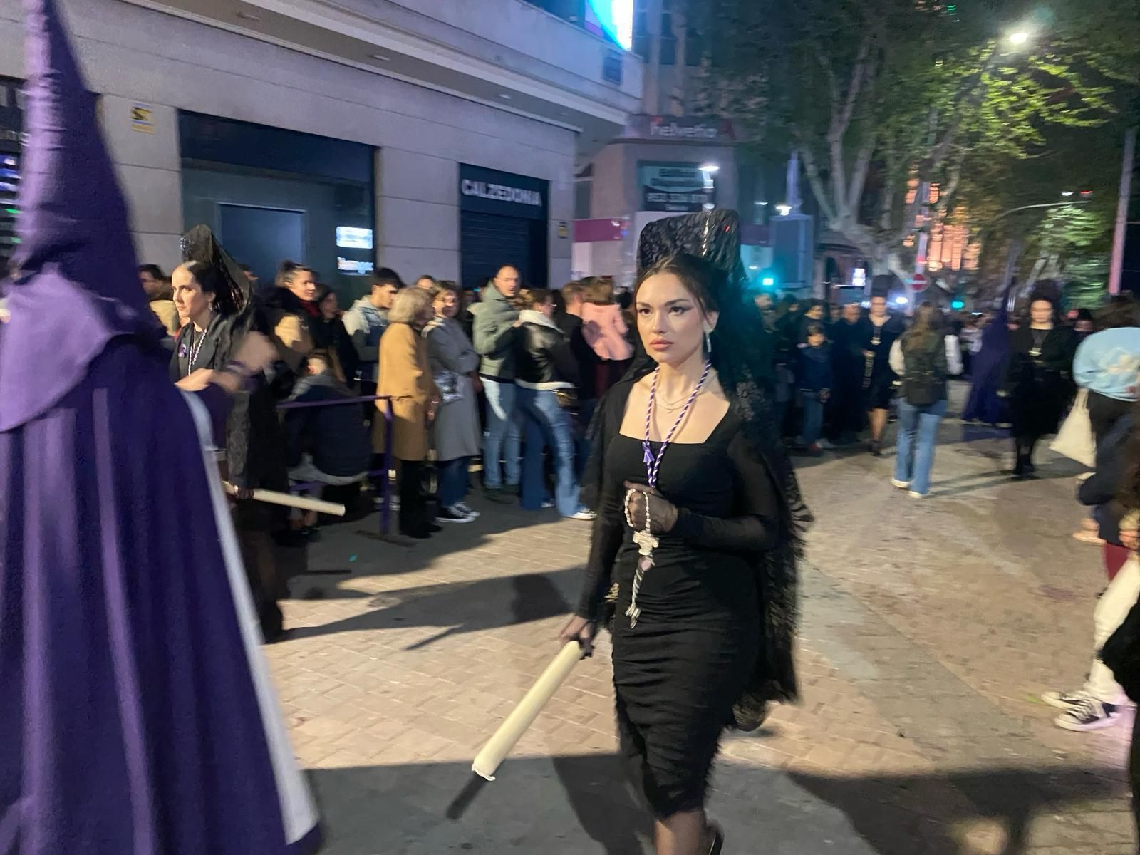 En imágenes: La Expiración trae de vuelta la ilusión de los cofrades jiennenses