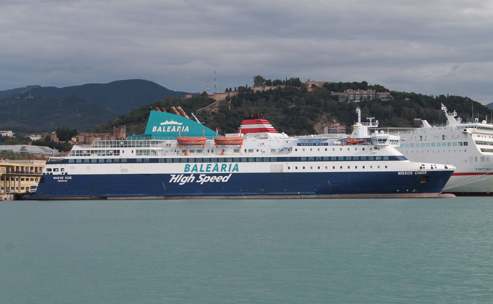 Baleària empieza mañana a operar  su ruta marítima Málaga-Melilla