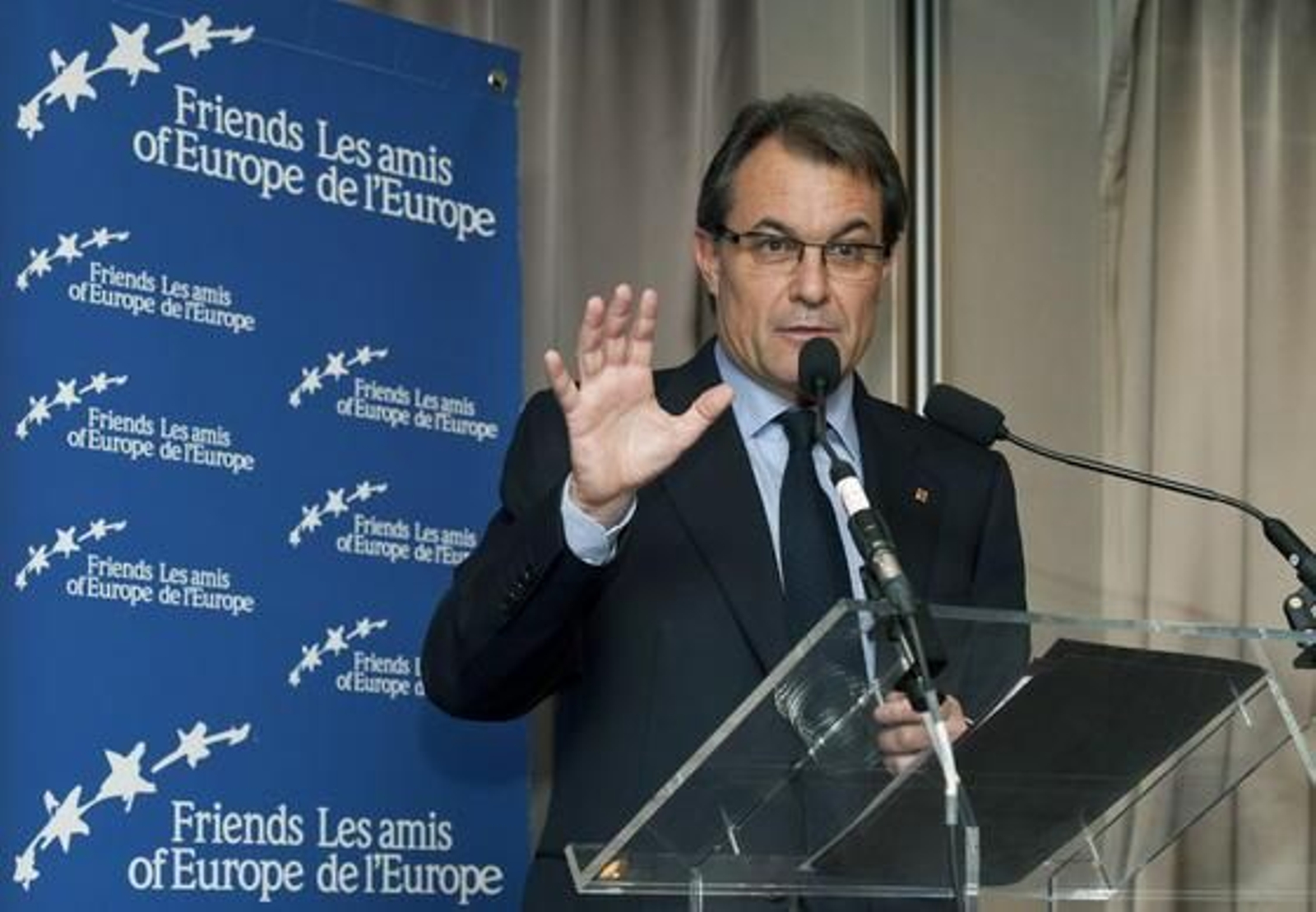 Mas aboga por una Unión Europea federal donde ubicar el Estado propio catalán