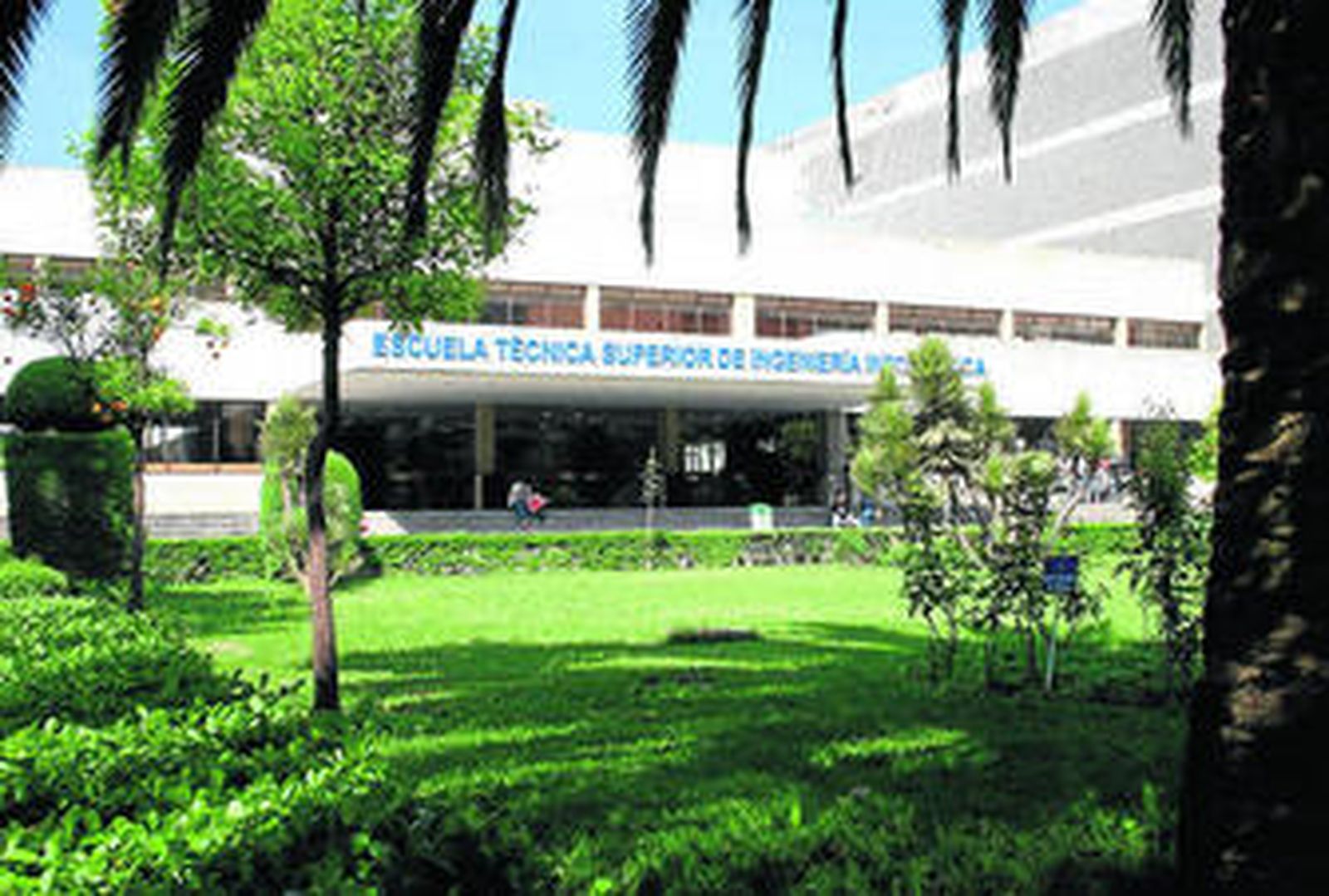 Edificio de la Escuela Técnica Superior de Ingeniería Informática.