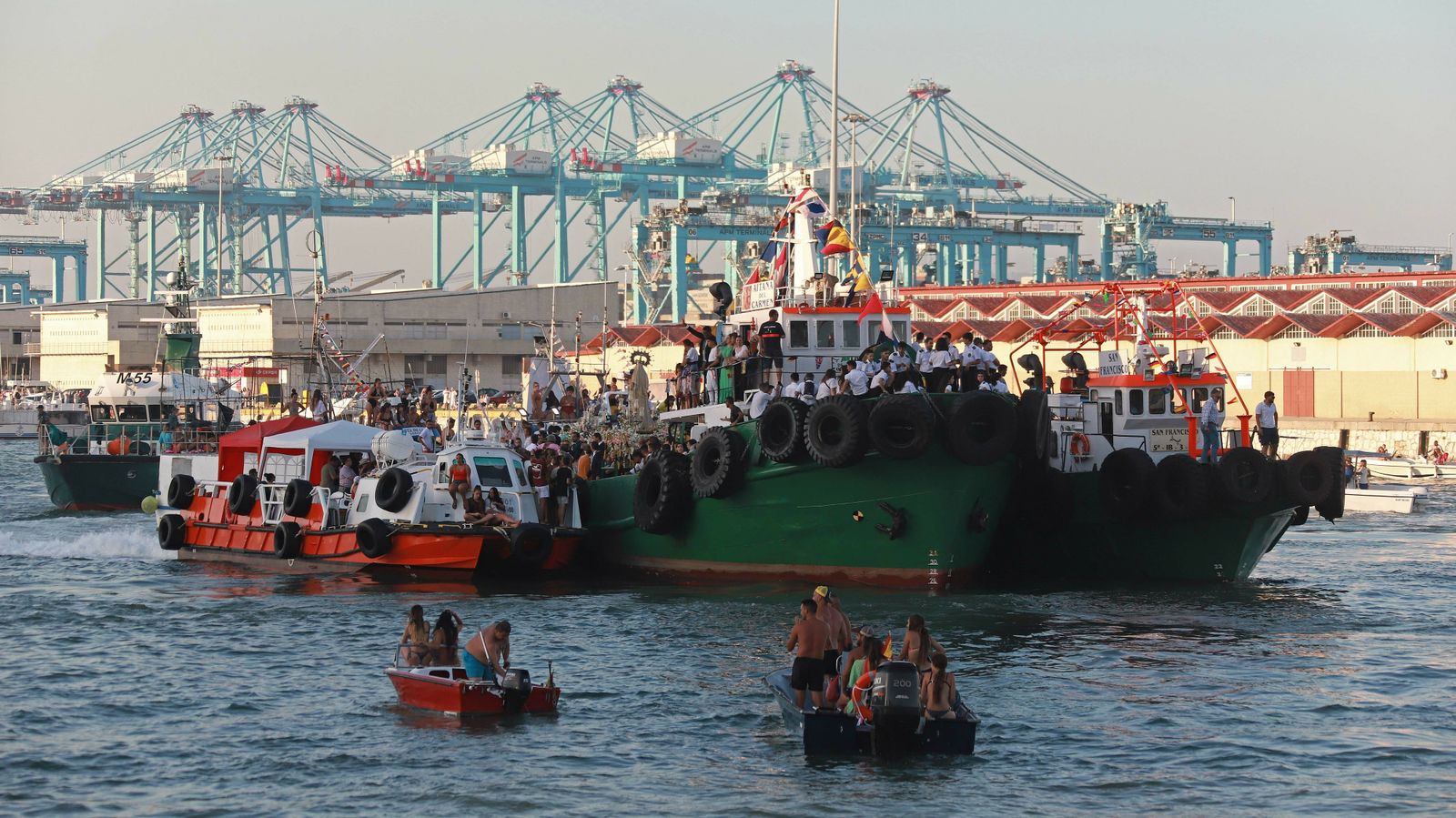 Las mejores fotos de la procesión de la Virgen del Carmen en Algeciras