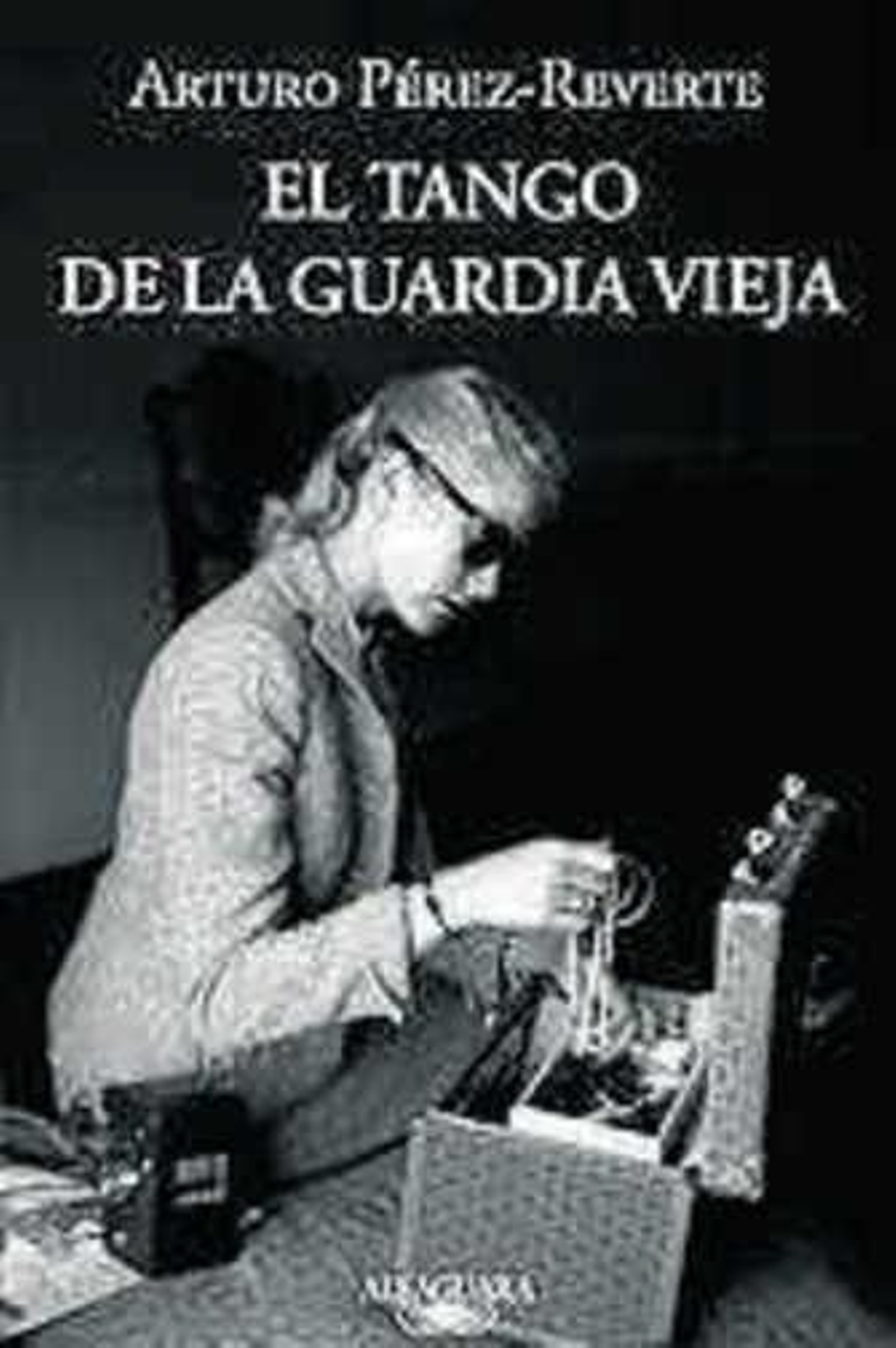 Arturo Pérez-Reverte (Cartagena, 1951) regresa a las librerías con una historia de amor.