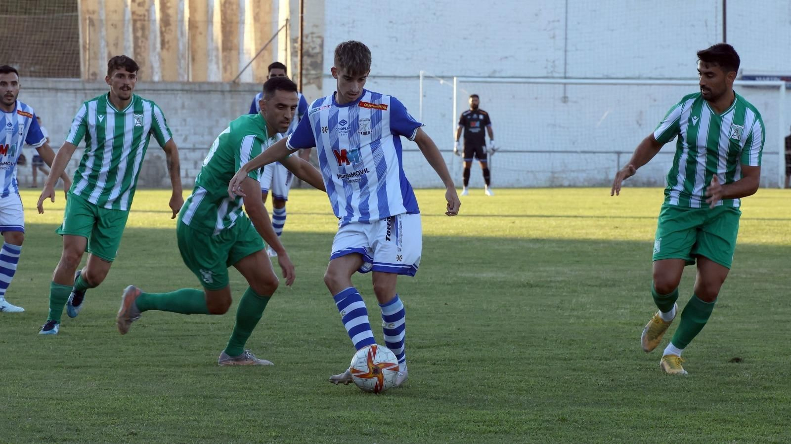 Imágenes del Memorial Pedro Garrido entre Jerez Industrial y Atlético Sanluqueño