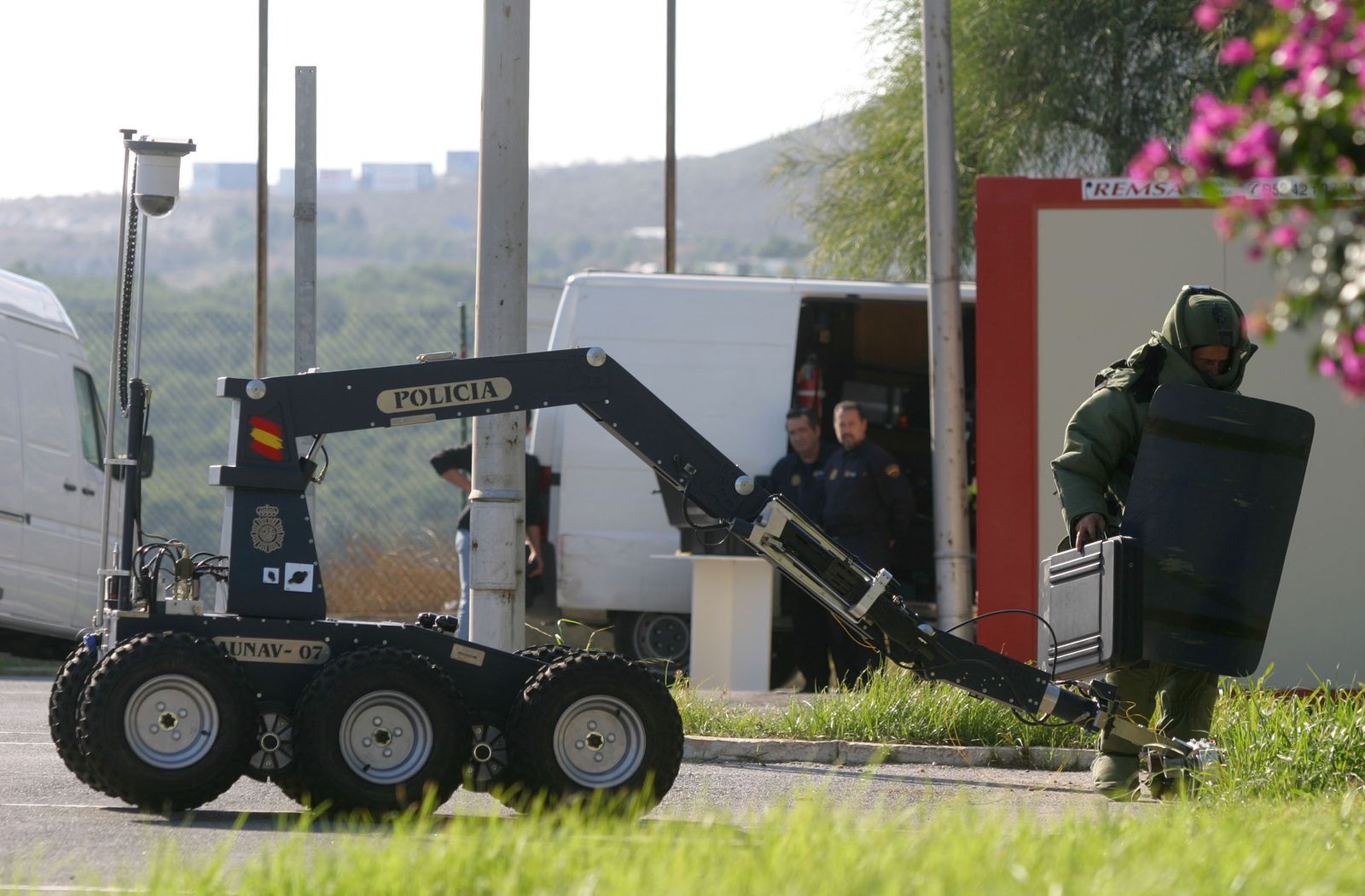 Imagen de archivo de los Tedax de la Policía Nacional