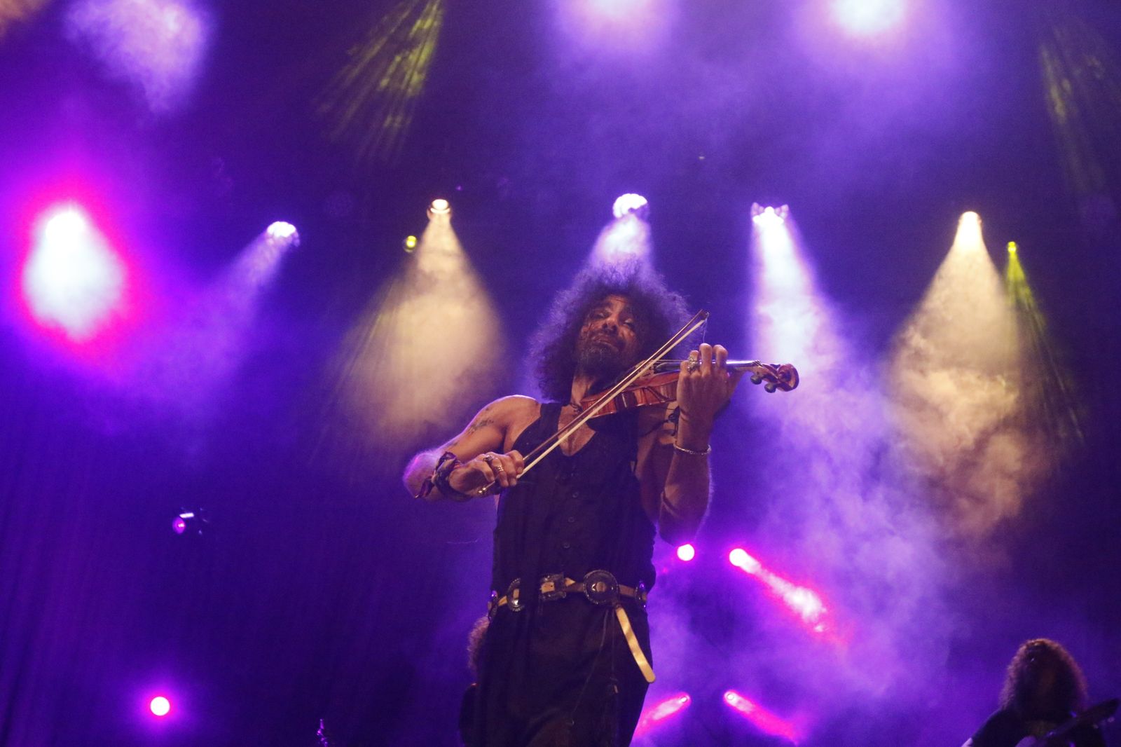 El concierto de Ara Malikian en el Teatro de la Axerquía de Córdoba, en imágenes