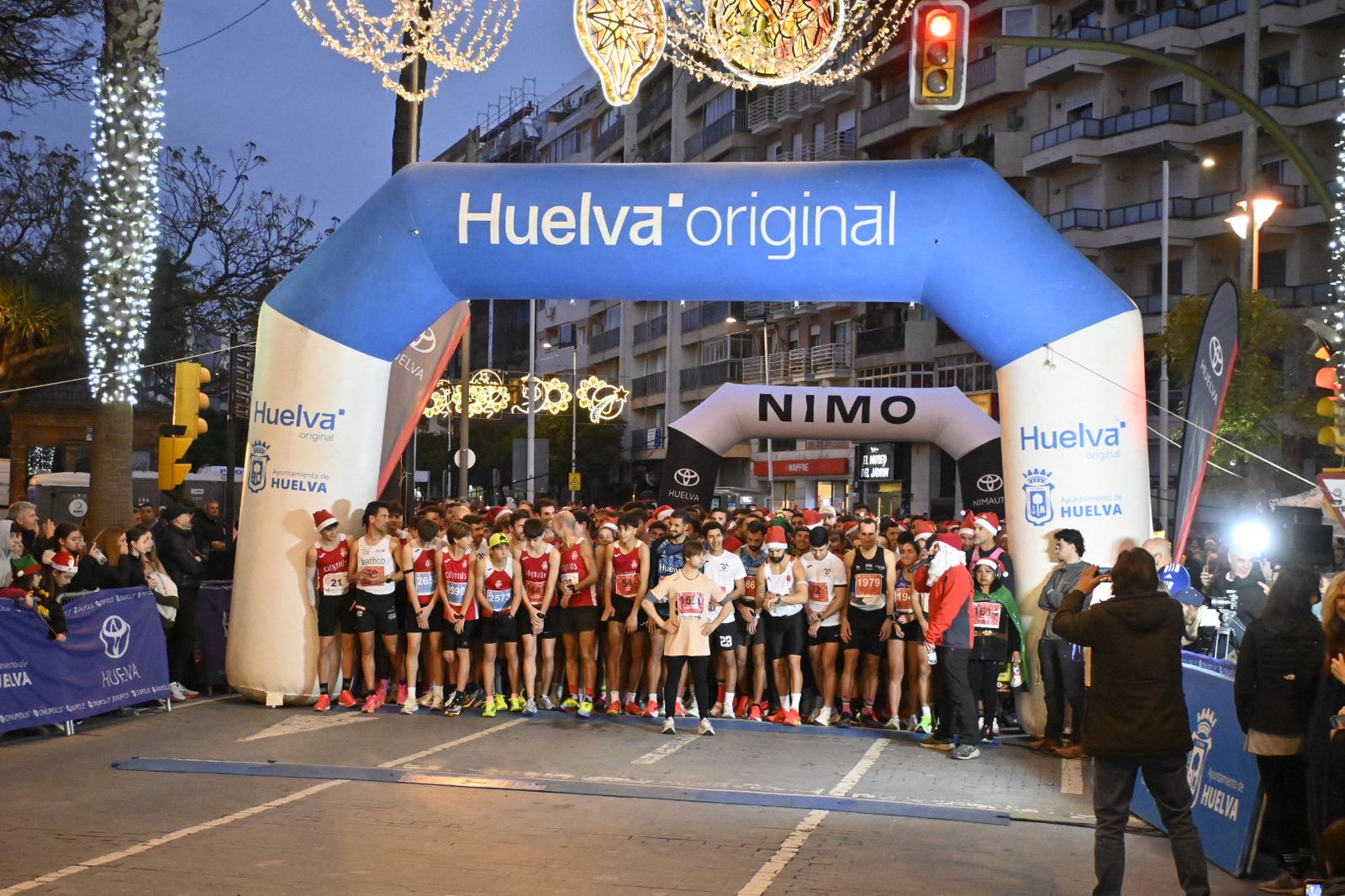 Búscate en las mejores fotografías de la San Silvestre de Huelva 2025