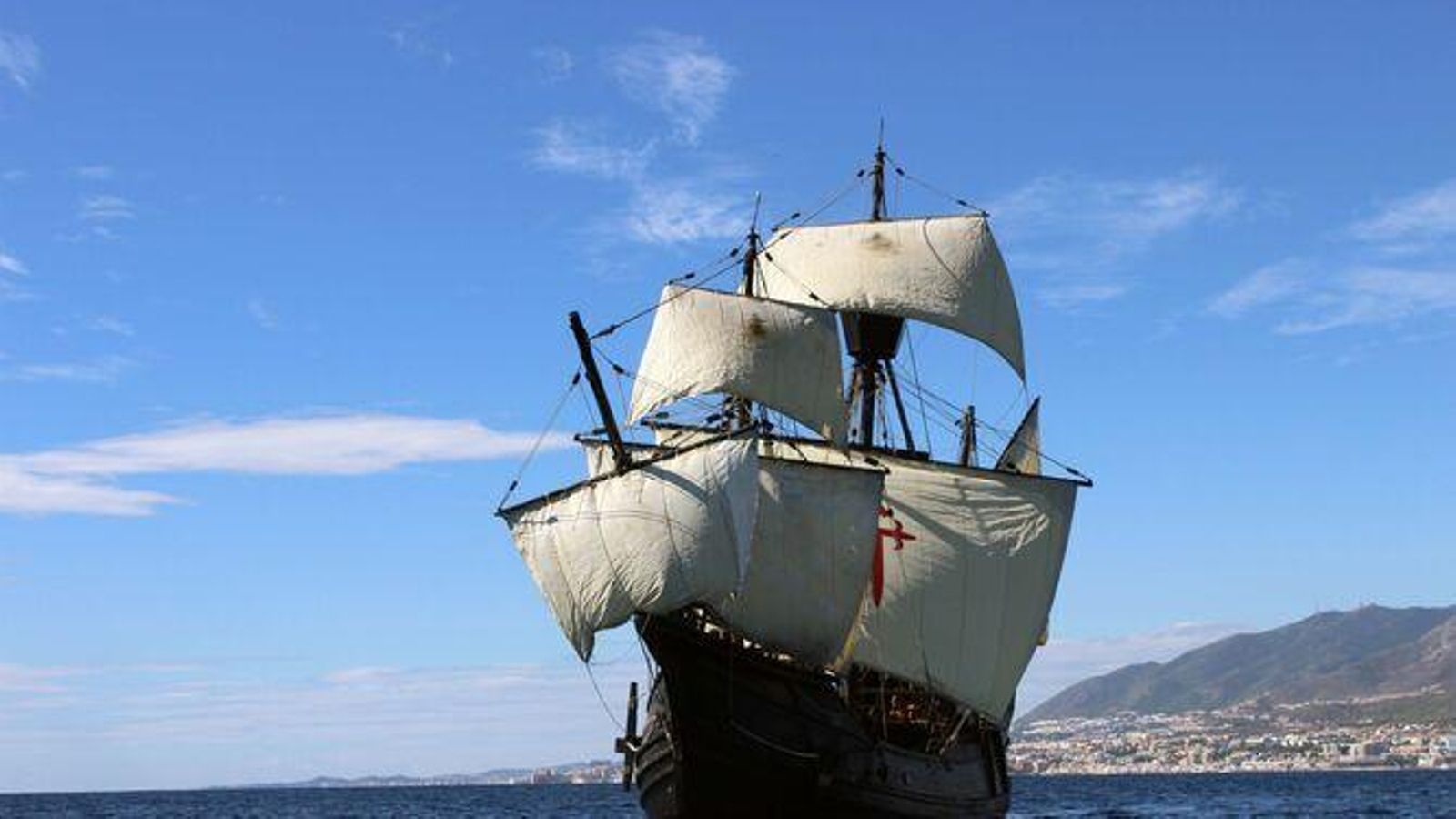 La Nao Victoria te espera en el Muelle de Levante