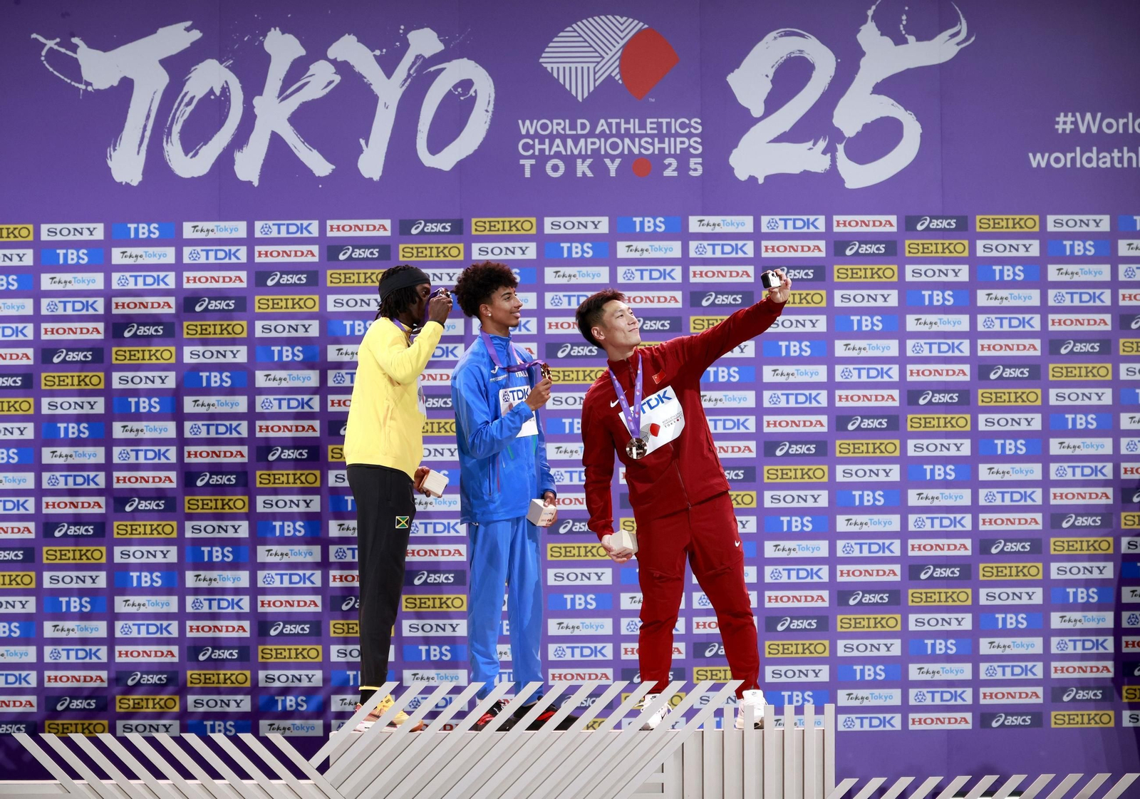 Las fotos del prometedor triunfo de Attaoui y del resto de la jornada del Mundial de Atletismo