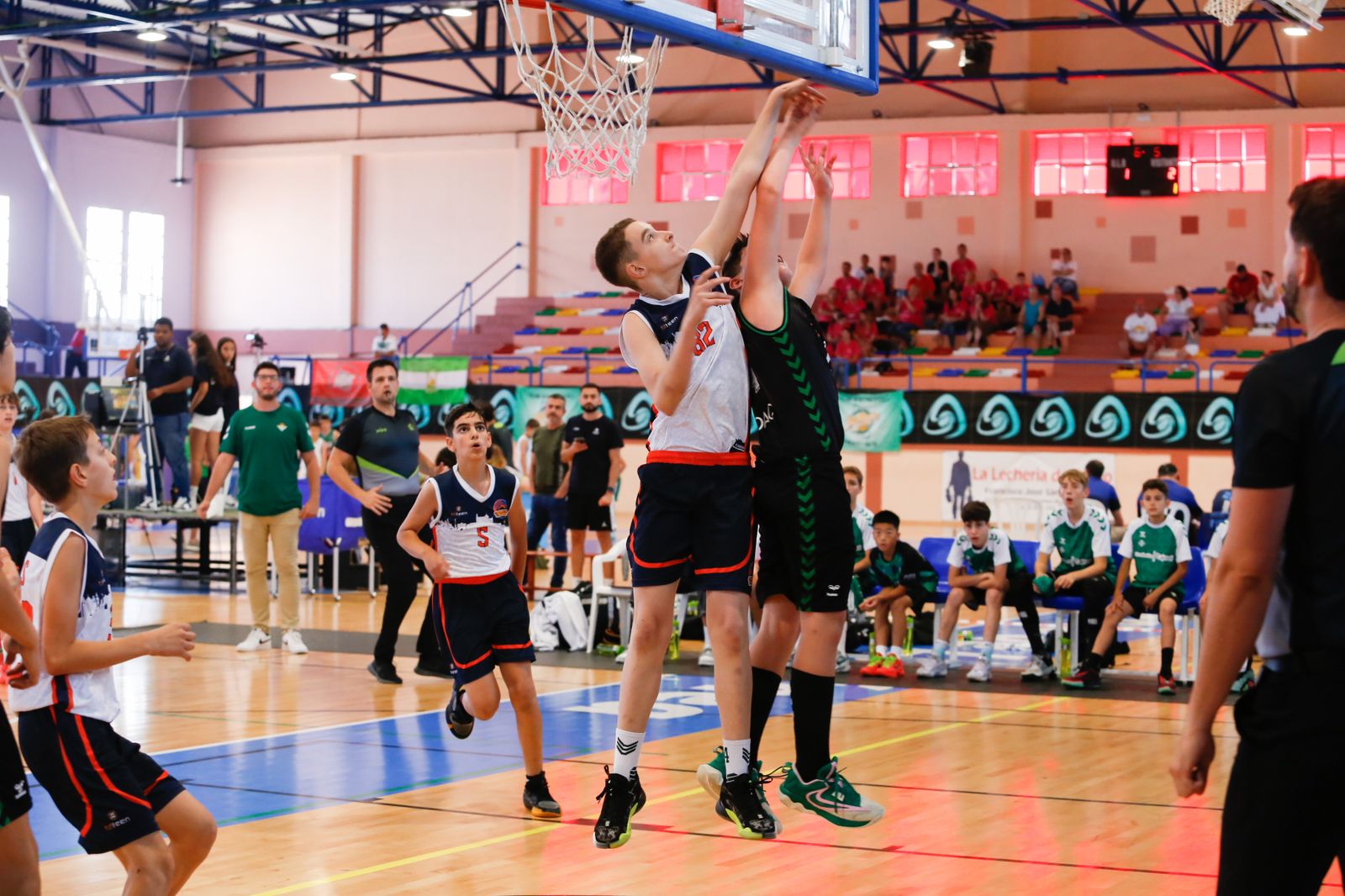 Las fotos de la penúltima jornada del Cadeba mini-masculino de La Línea