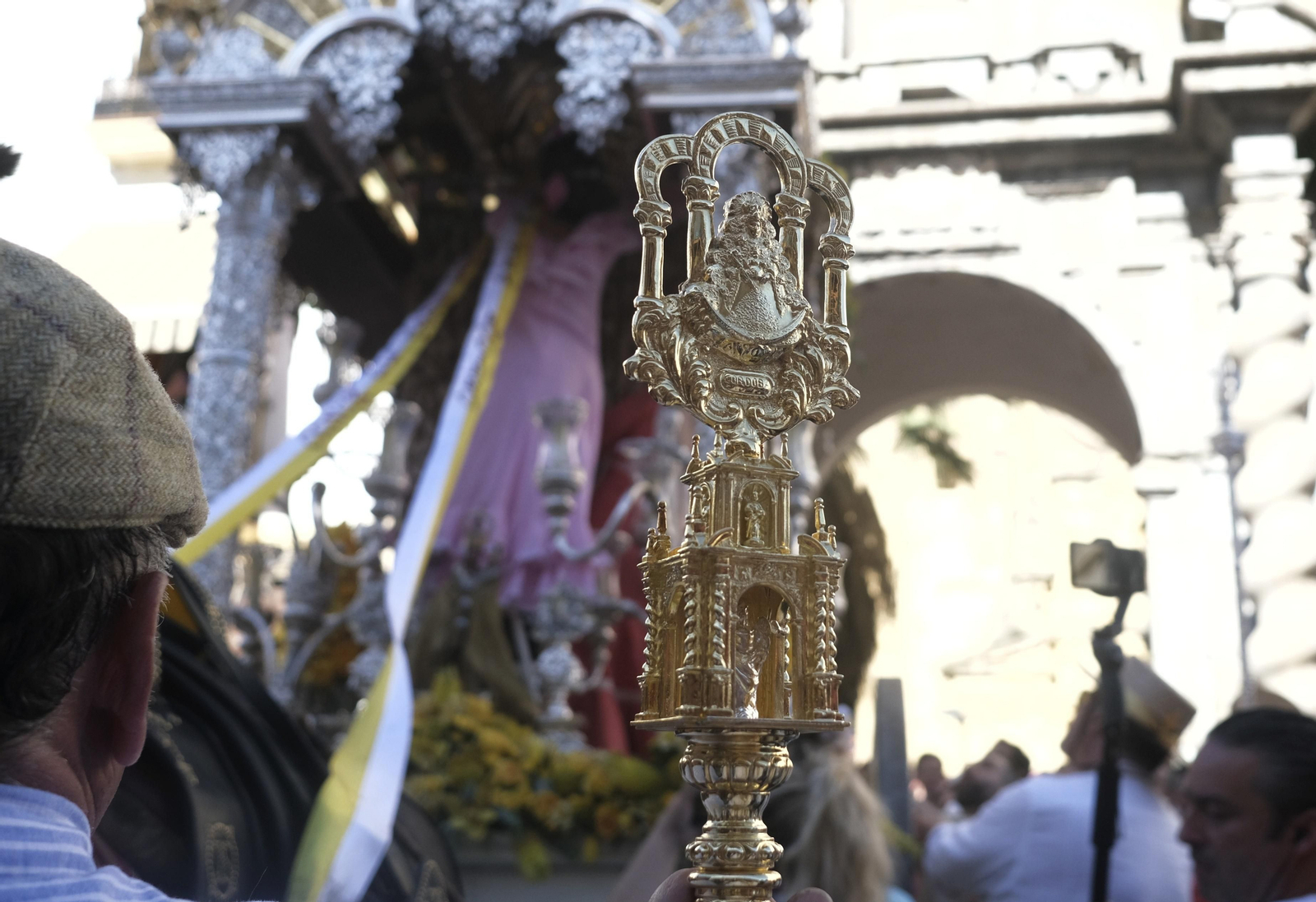 La emocionante salida de la Hermandad del Rocío de Córdoba,  en imágenes