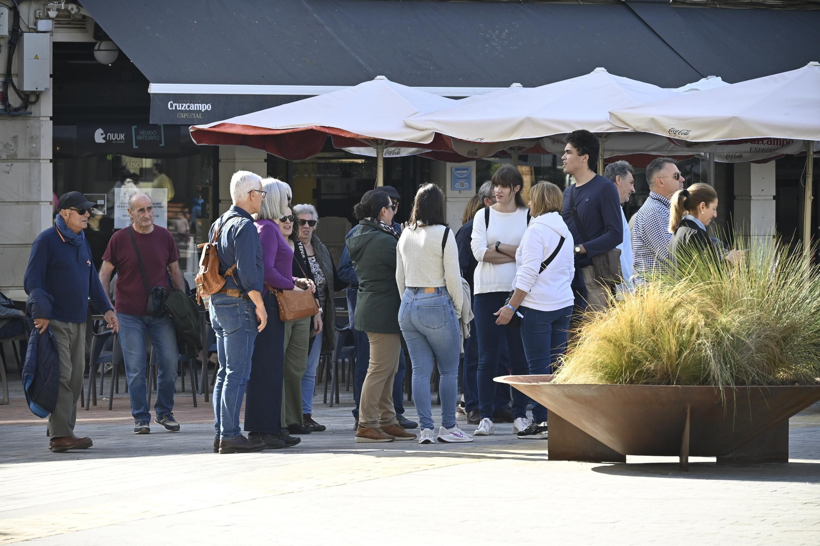 Imágenes de ambiente del sábado 2 de noviembre en Huelva