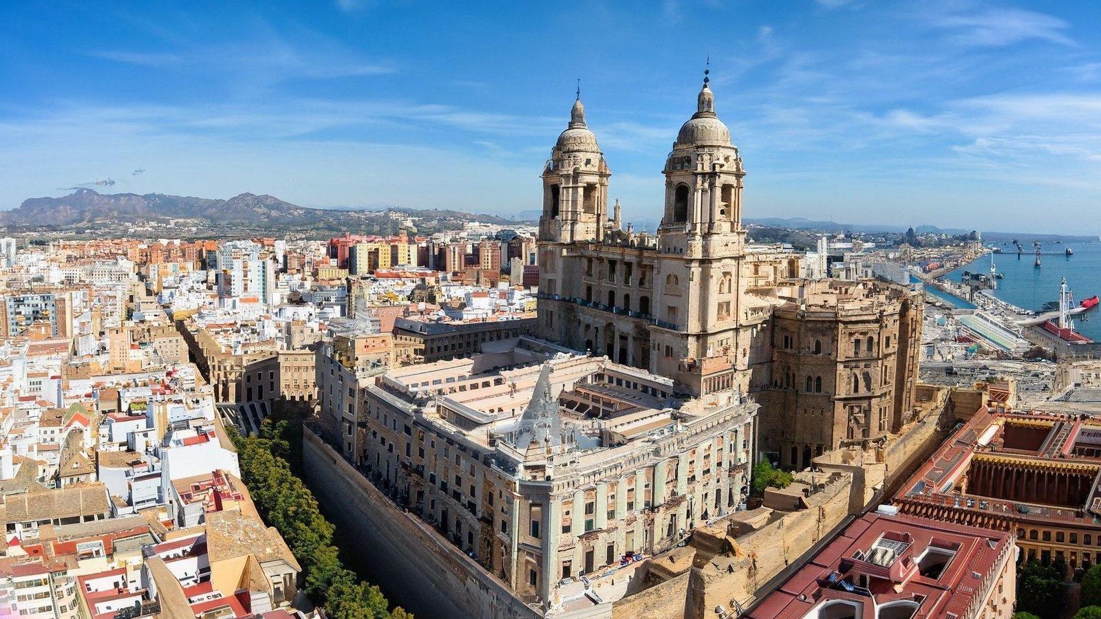 Otra interpretación de la Catedral por la IA. Otra interpretación de la Catedral por la IA.