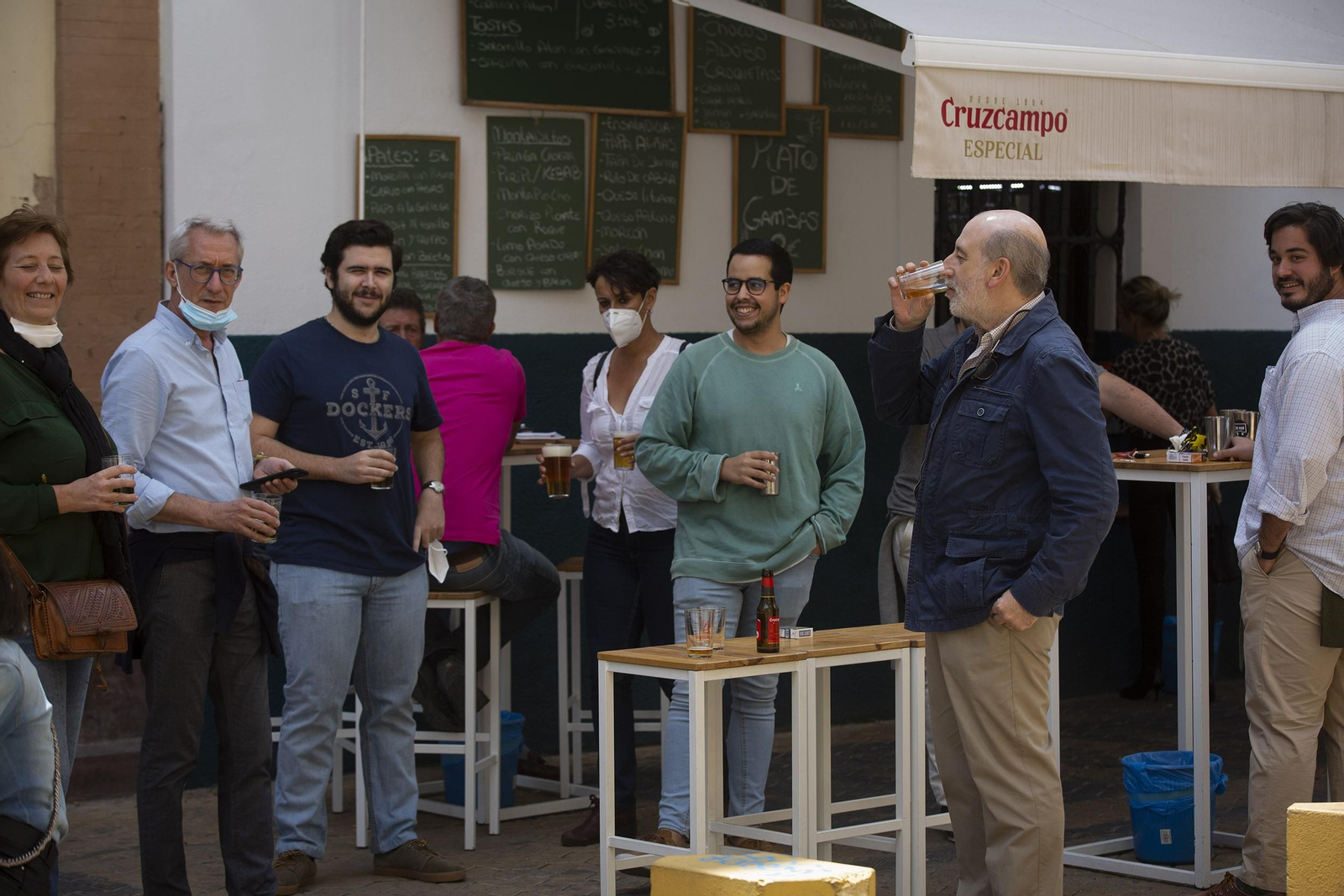 Coronavirus en Sevilla: Las terrazas de los bares en la fase 1