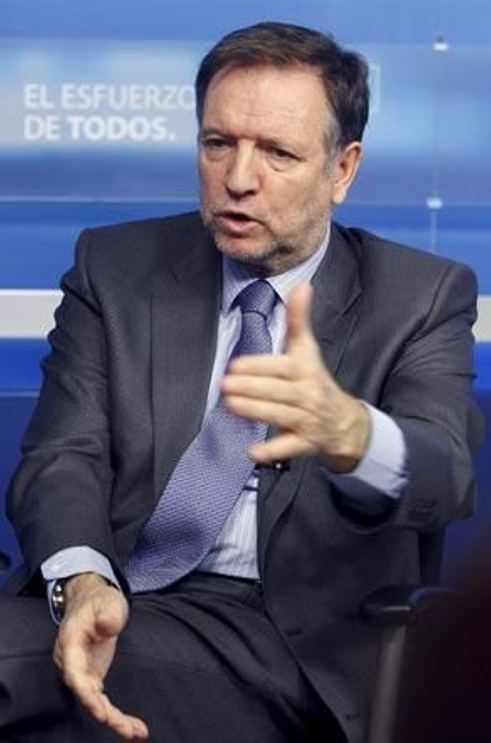 El PSOE pide paciencia a los 'barones': "Zapatero maneja los tiempos"