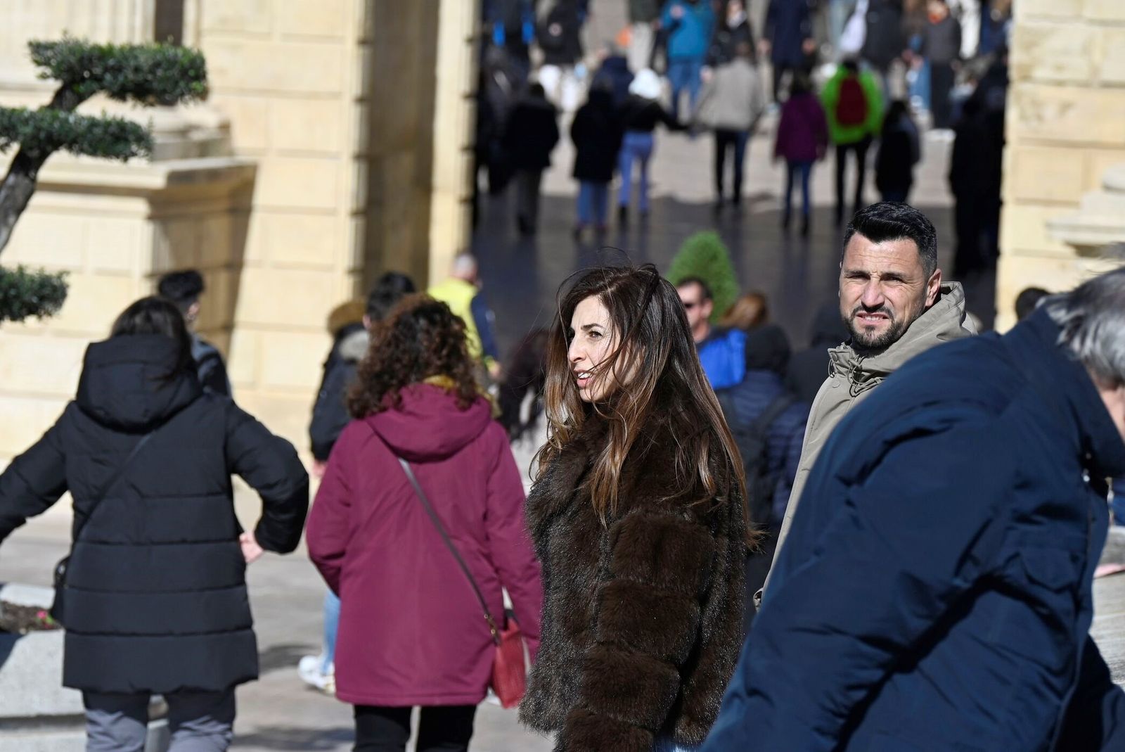 El sol llena de nuevo las calles de gente en Córdoba