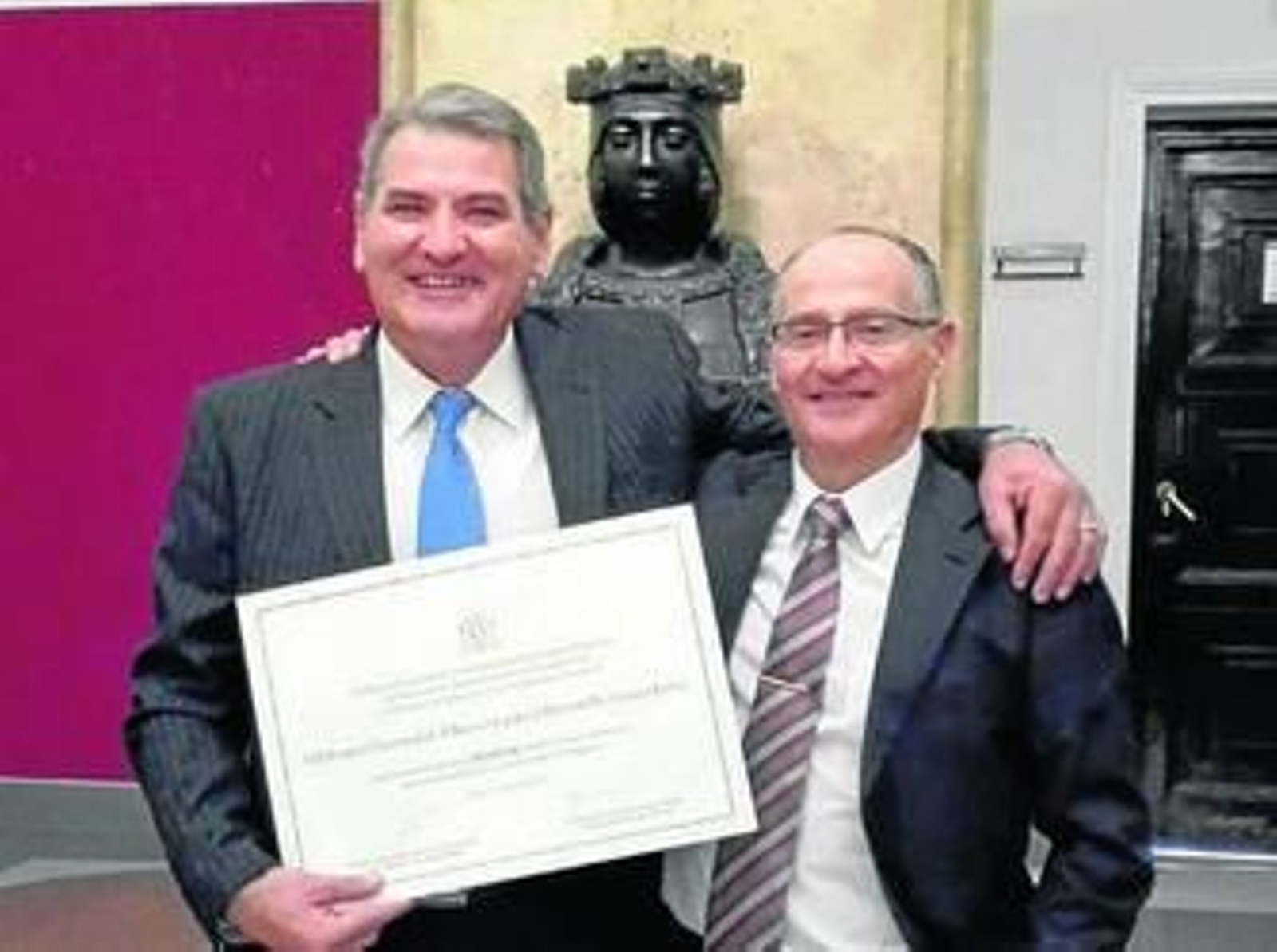 El director del IES Ilíberis, Antonio López, y el jefe de estudios, Carlos Castro.