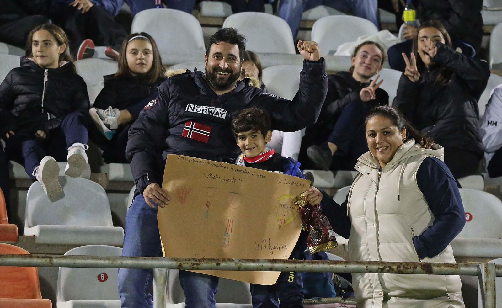 Búscate en el Nuevo Mirador durante el Algeciras - Atlético de Madrid B