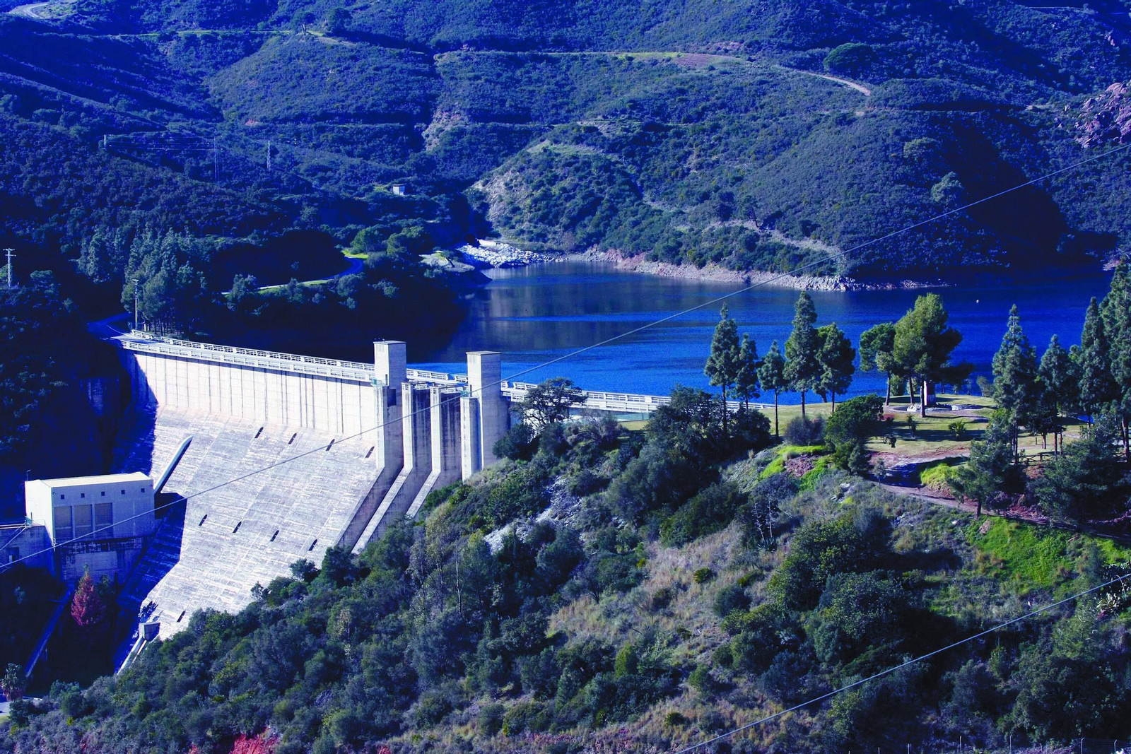 Presa de La Concepción que regula las aguas de río Verde.